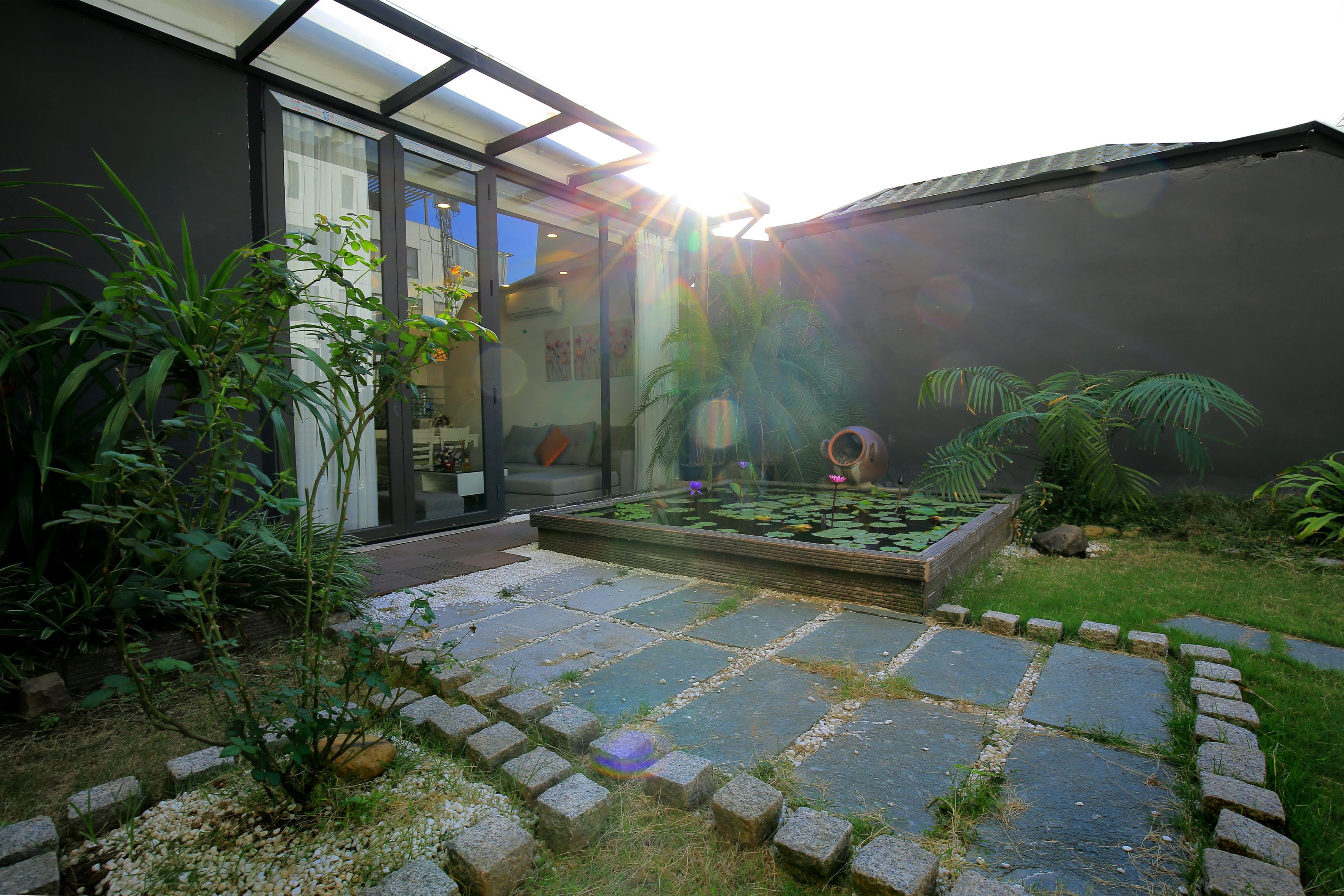 Căn hộ dịch vụ 1PN | 100m² | Garden & Koi Pond | View Lotte Liễu Giai