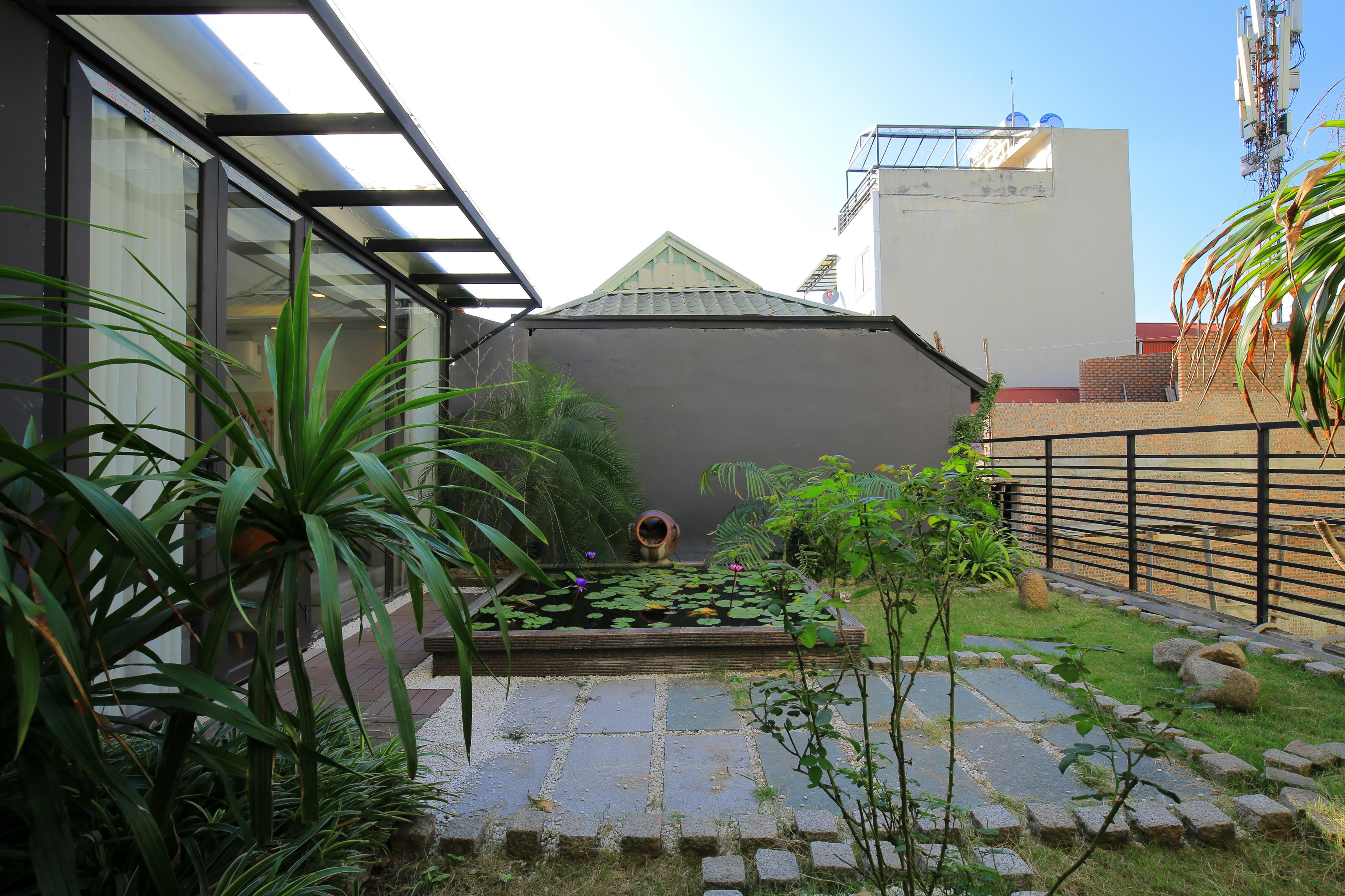 Căn hộ dịch vụ 1PN | 100m² | Garden & Koi Pond | View Lotte Liễu Giai
