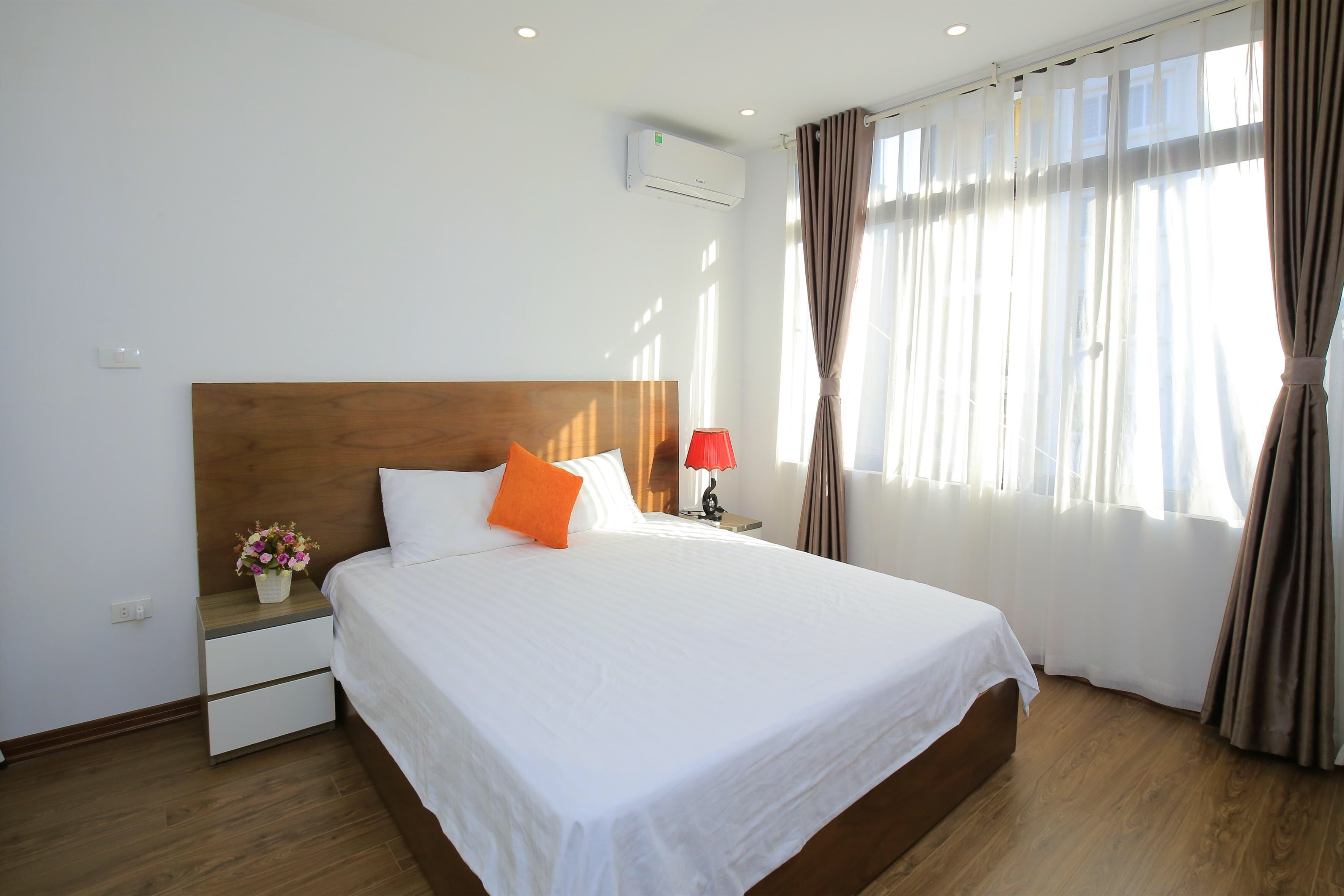 Căn hộ dịch vụ 1PN | 100m² | Garden & Koi Pond | View Lotte Liễu Giai