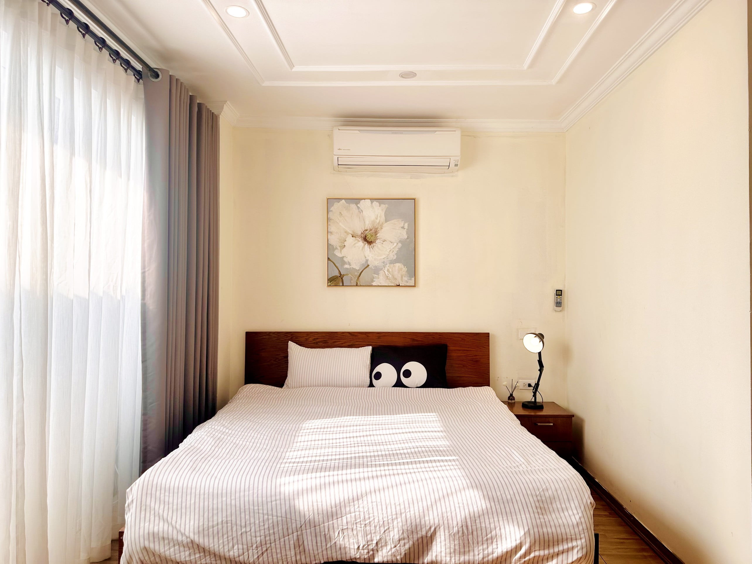 Căn hộ dịch vụ 2PN 2WC view hồ tuyệt đẹp – Trúc Bạch, Ba Đình