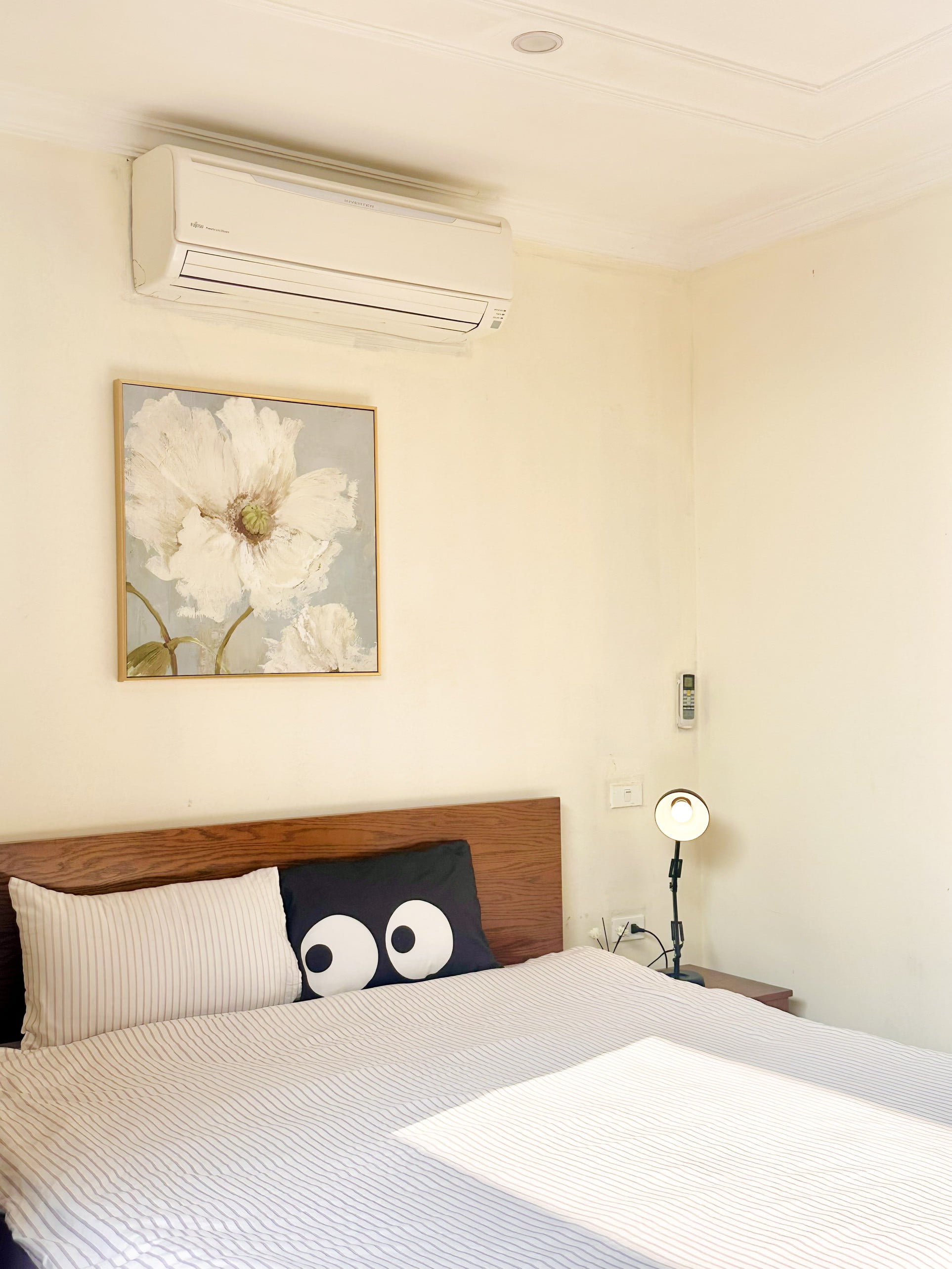 Căn hộ dịch vụ 2PN 2WC view hồ tuyệt đẹp – Trúc Bạch, Ba Đình