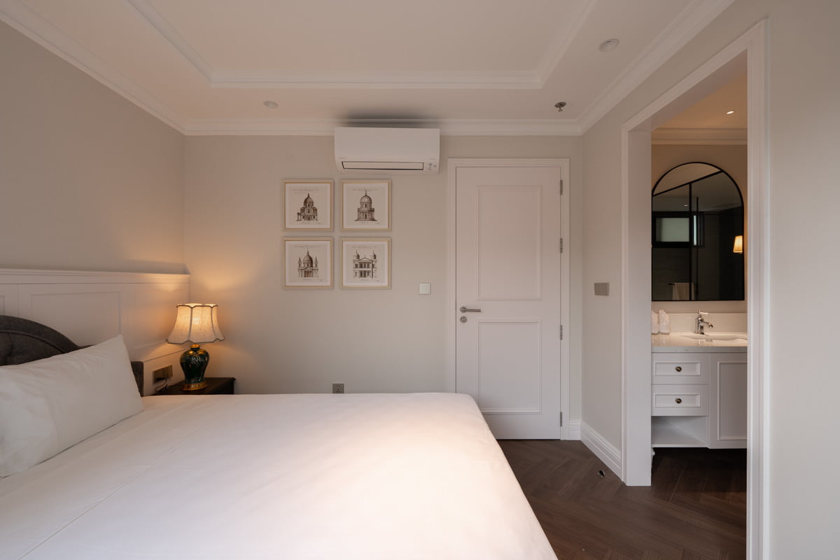 Căn hộ dịch vụ 3 phòng ngủ cao cấp tại Tây Hồ – 150m², ban công rộng, view hồ