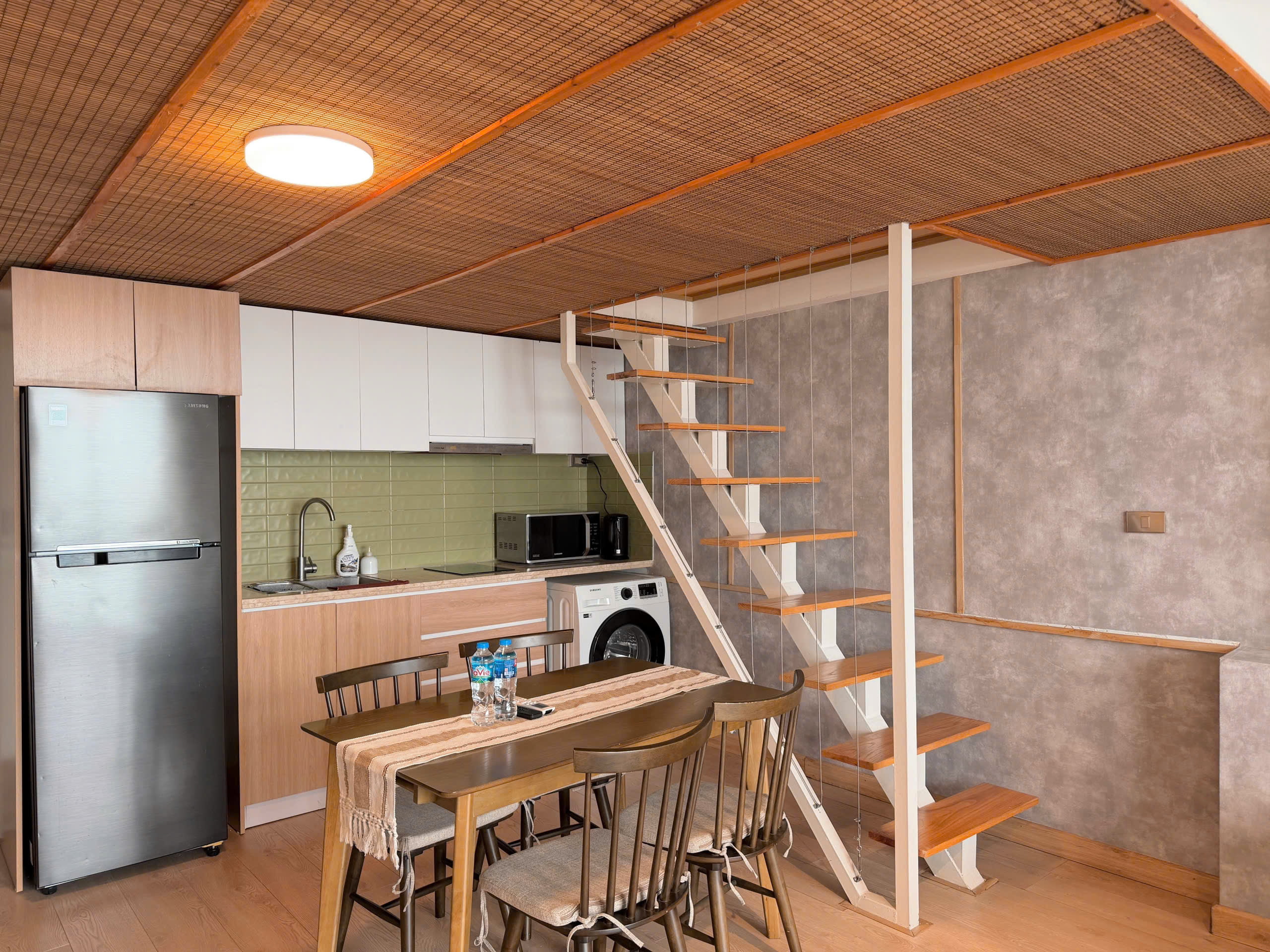 Cho thuê căn hộ dịch vụ duplex tại Vệ Hồ, Tây Hồ