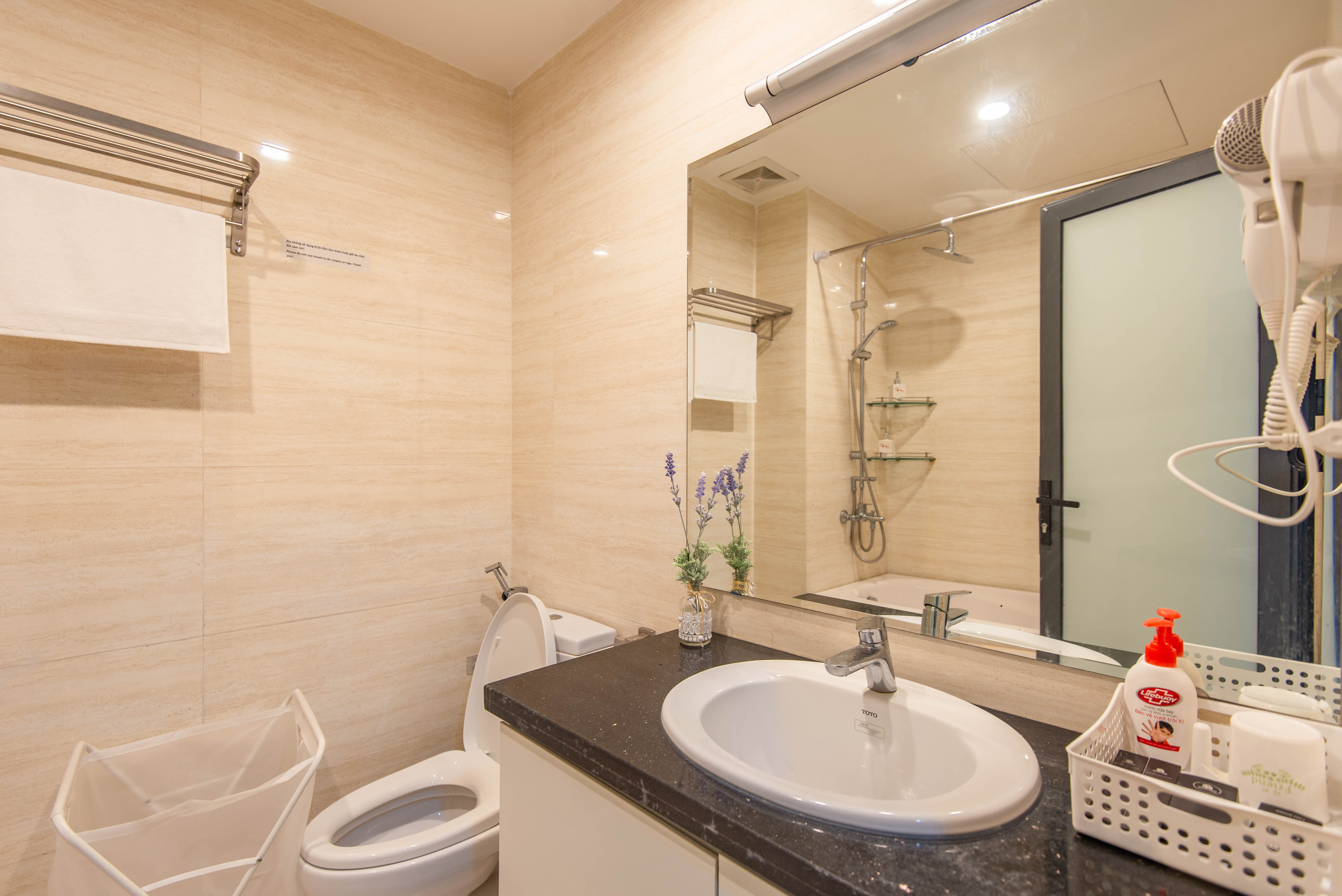 Cho Thuê Căn Hộ Dịch Vụ Đầy Đủ Nội Thất Gần Khu Phố Nhật 81 Linh Lang