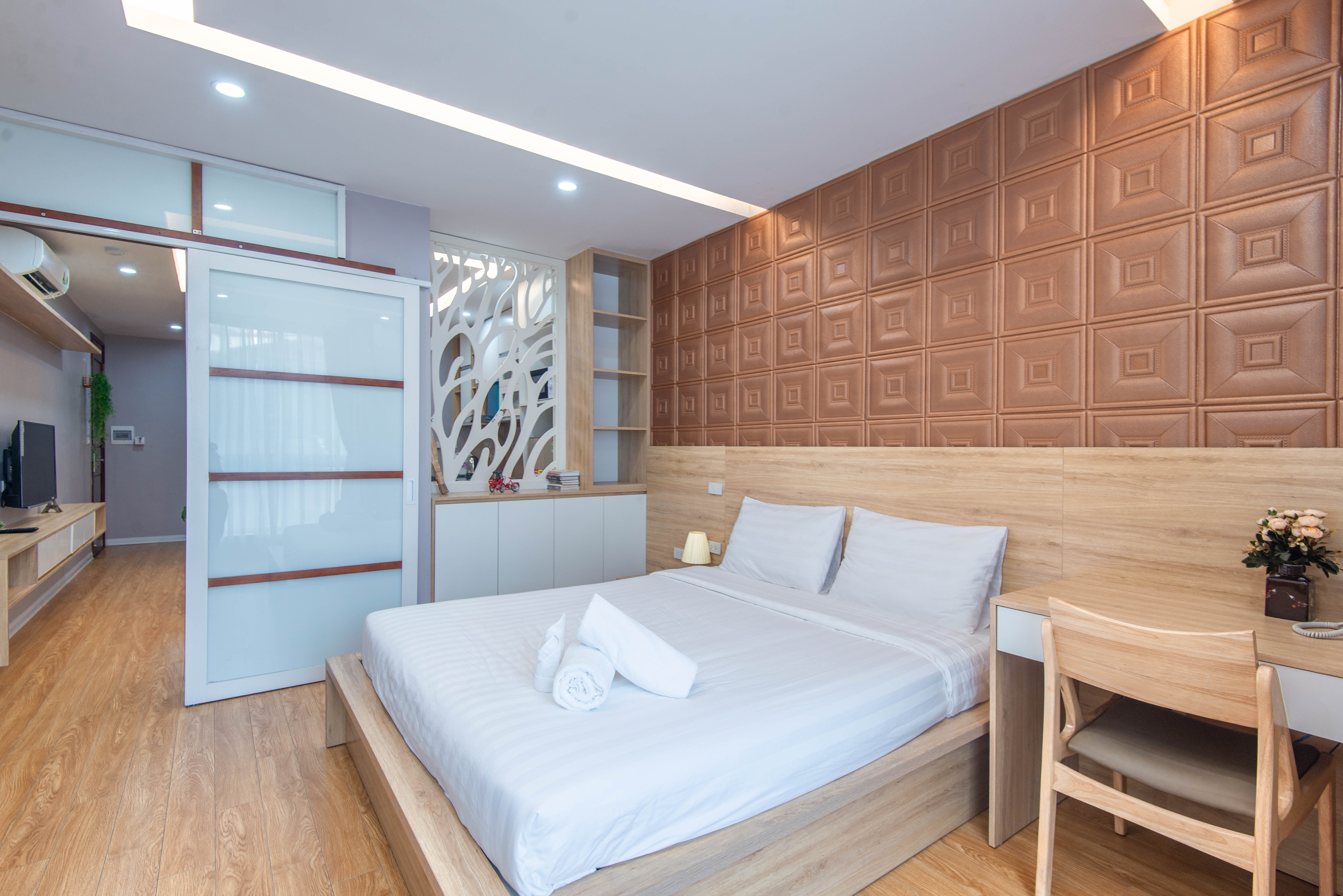 Cho Thuê Căn Hộ Dịch Vụ Đầy Đủ Nội Thất Gần Khu Phố Nhật 81 Linh Lang