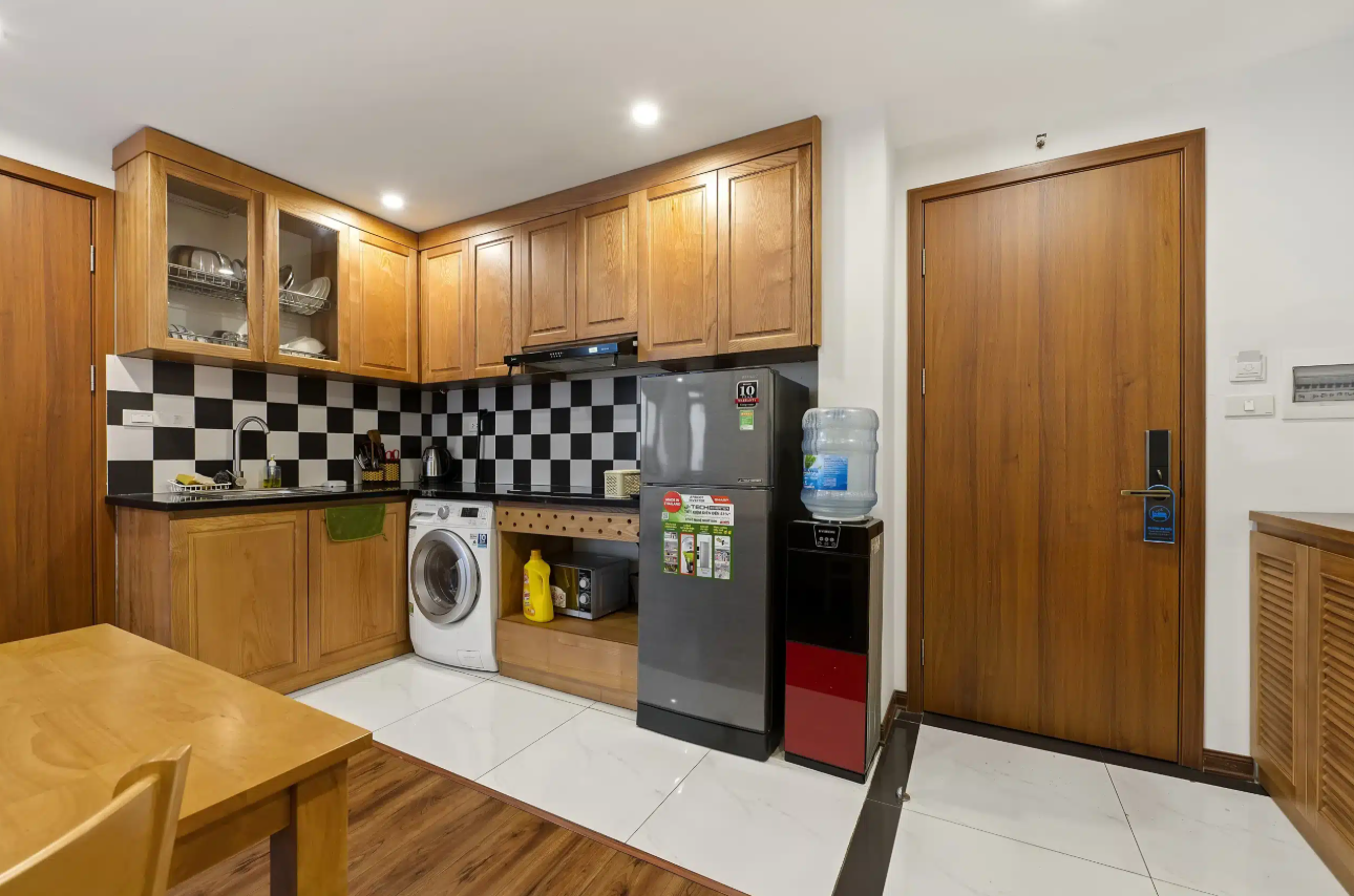 Căn Hộ 2 Phòng Ngủ Full Nội Thất Gần Đường Lớn Tại Linh Lang