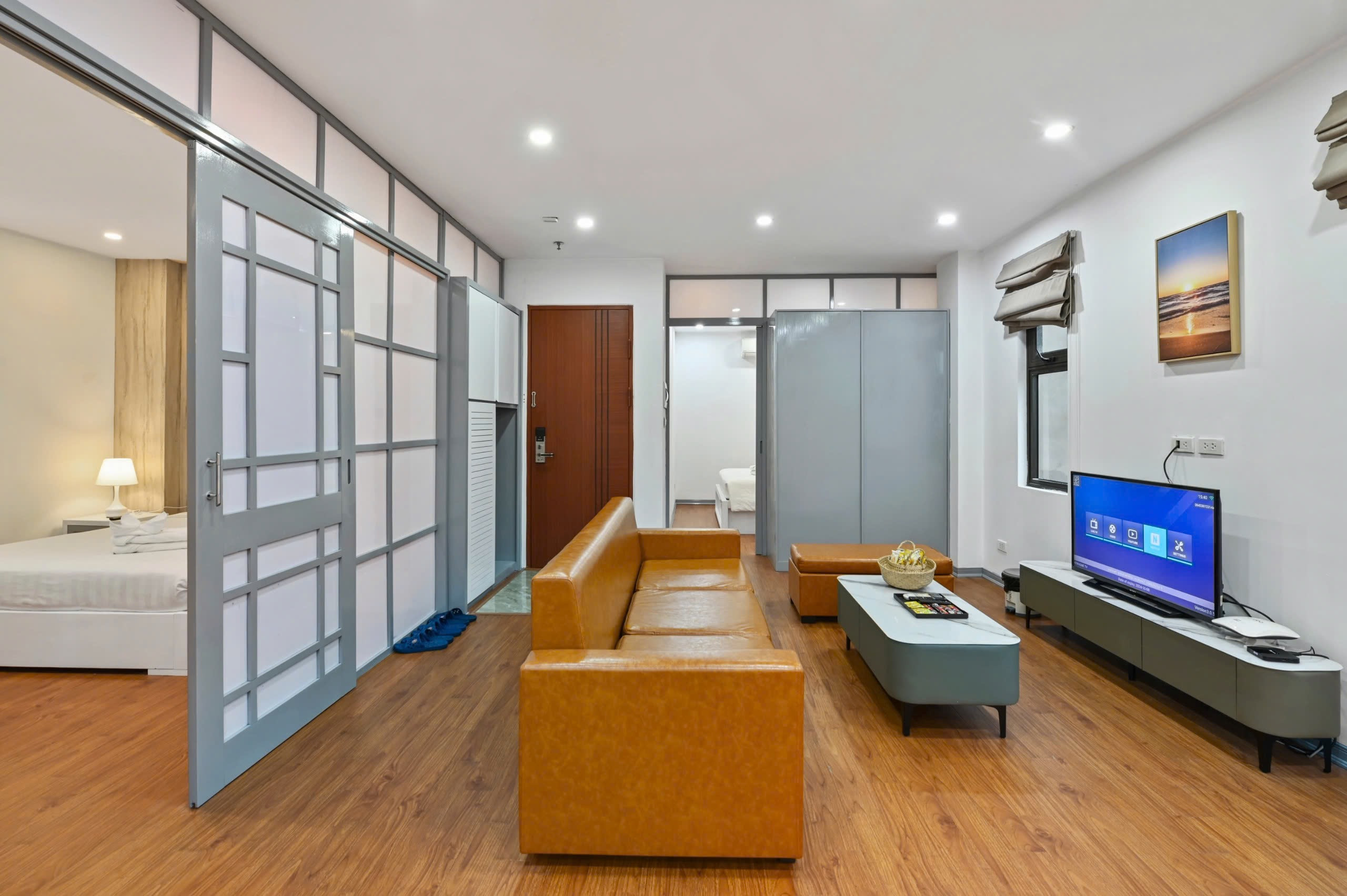 Căn Hộ 2 Phòng Ngủ 70m2 Phù Hợp Cho Gia Đình Tại Linh Lang