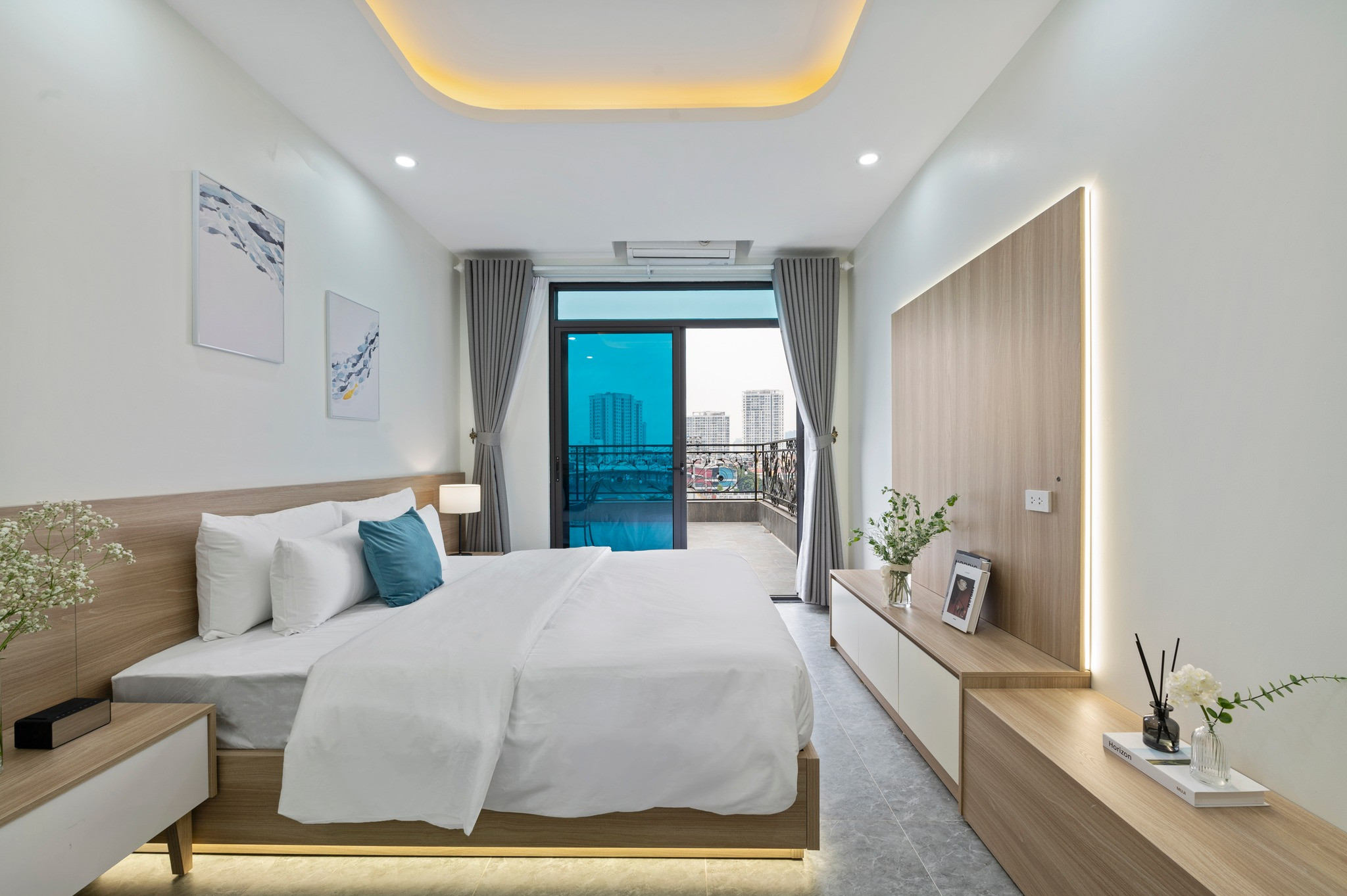 Căn Hộ 1 Phòng Ngủ Có Ban Công Rộng Tại Tây Hồ Full Nội Thất