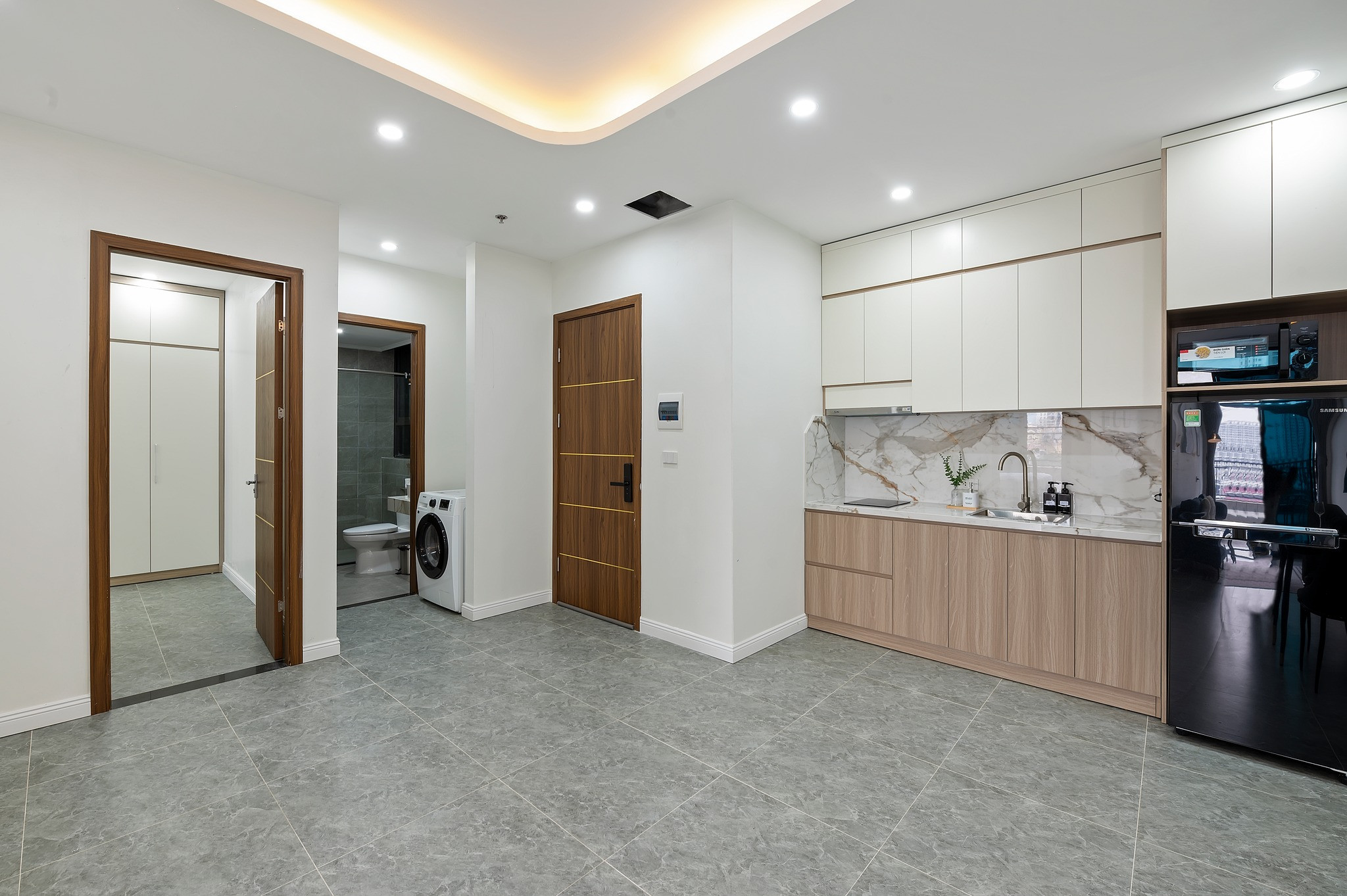 Căn Hộ 1 Phòng Ngủ Có Ban Công Rộng Tại Tây Hồ Full Nội Thất