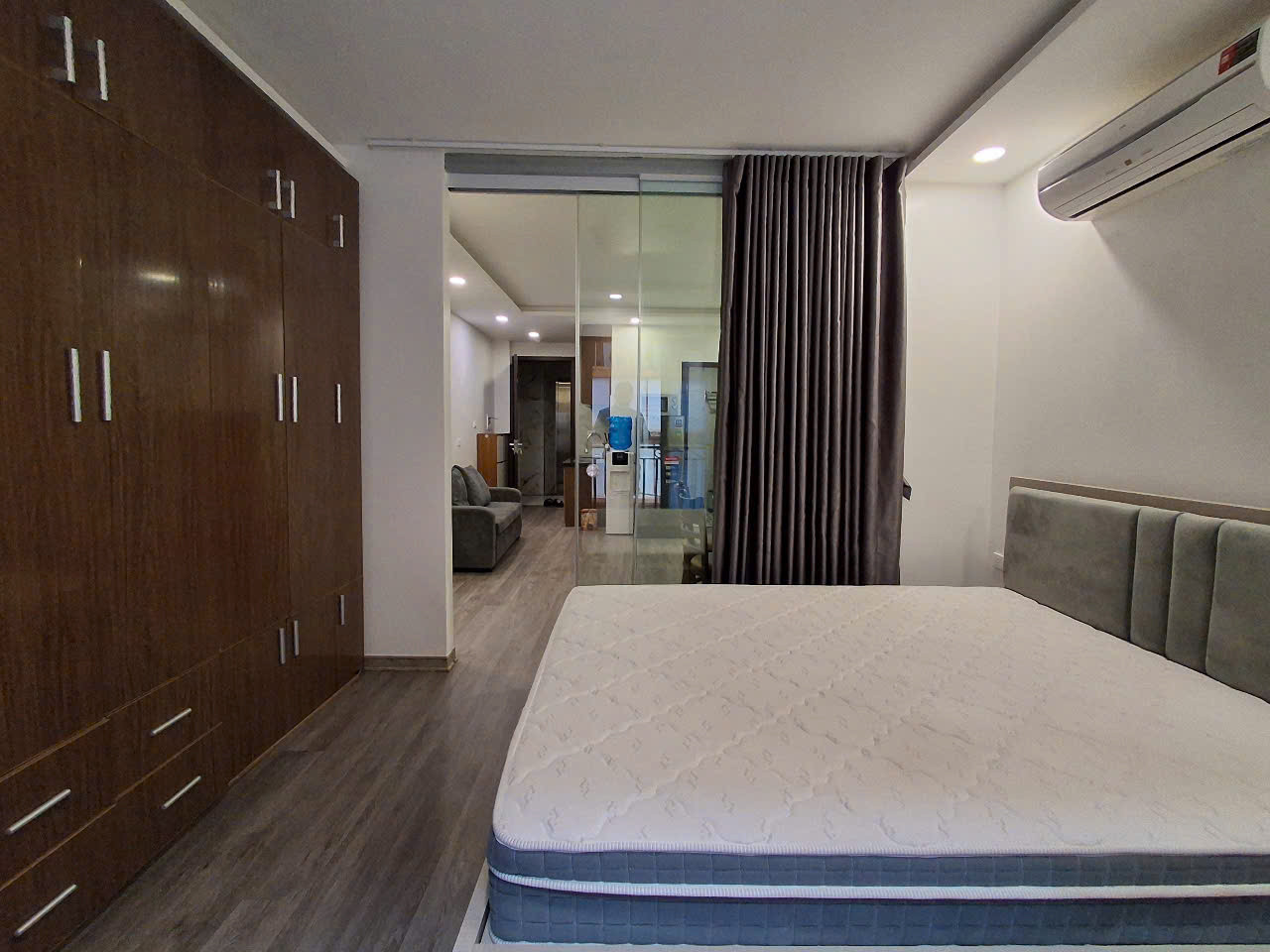 Căn Hộ Dịch Vụ 2 Phòng Ngủ Tiện Nghi Tại Khu Vực Đường Bưởi, Gần Phan Kế Bính, Linh Lang