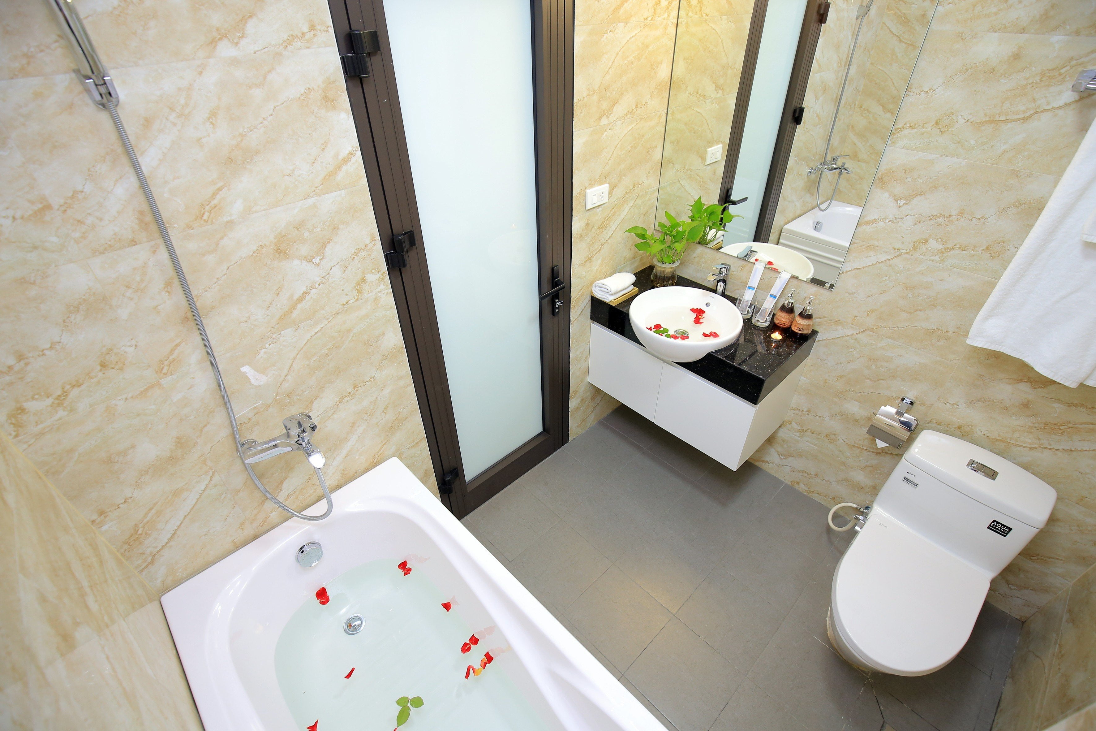 Căn Hộ 1 Phòng Ngủ Tiện Nghi Gần Khu Phố Nhật Đào Tấn