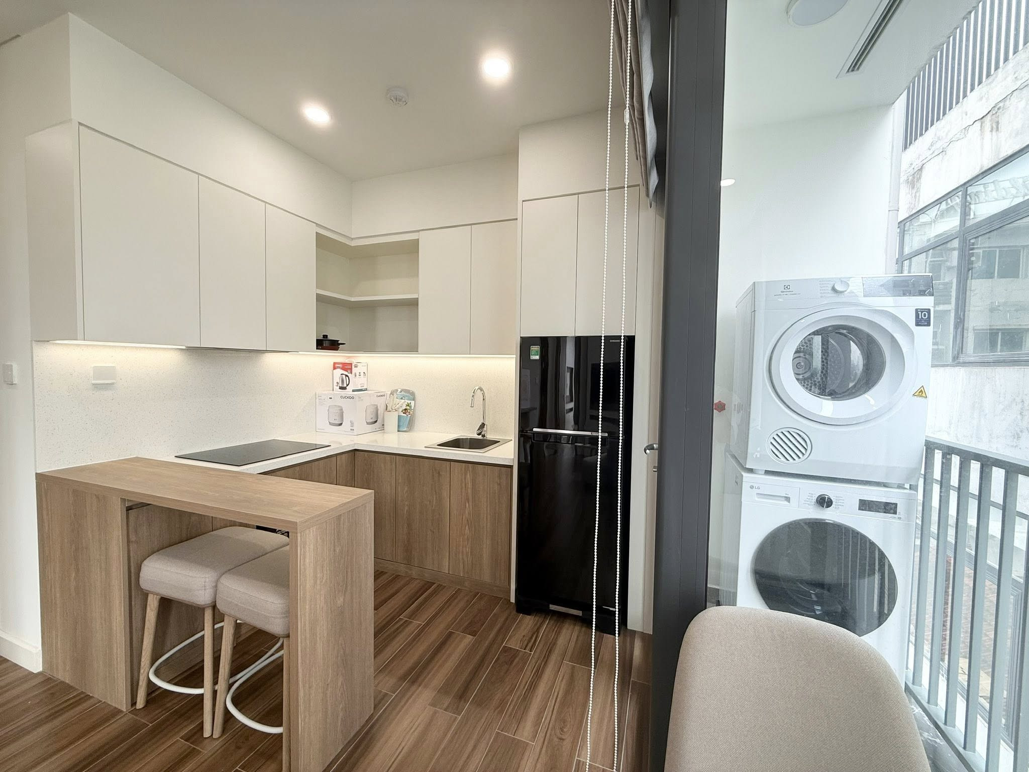 Tòa nhà Chisina house - Căn Hộ 1 Phòng Ngủ Cao Cấp Tại Đào Tấn Với Tiện Ích Golf Trong Tòa Nhà