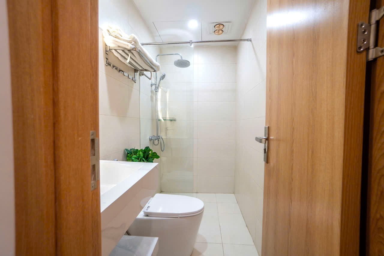 Căn Hộ 2 Phòng Ngủ Giá Hợp Lý Tại Đào Tấn Full Nội Thất Gỗ