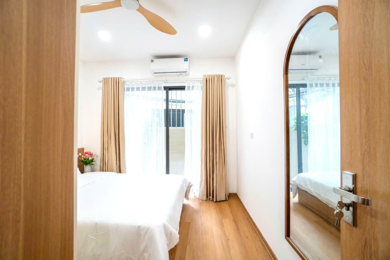 Căn Hộ 2 Phòng Ngủ Giá Hợp Lý Tại Đào Tấn Full Nội Thất Gỗ
