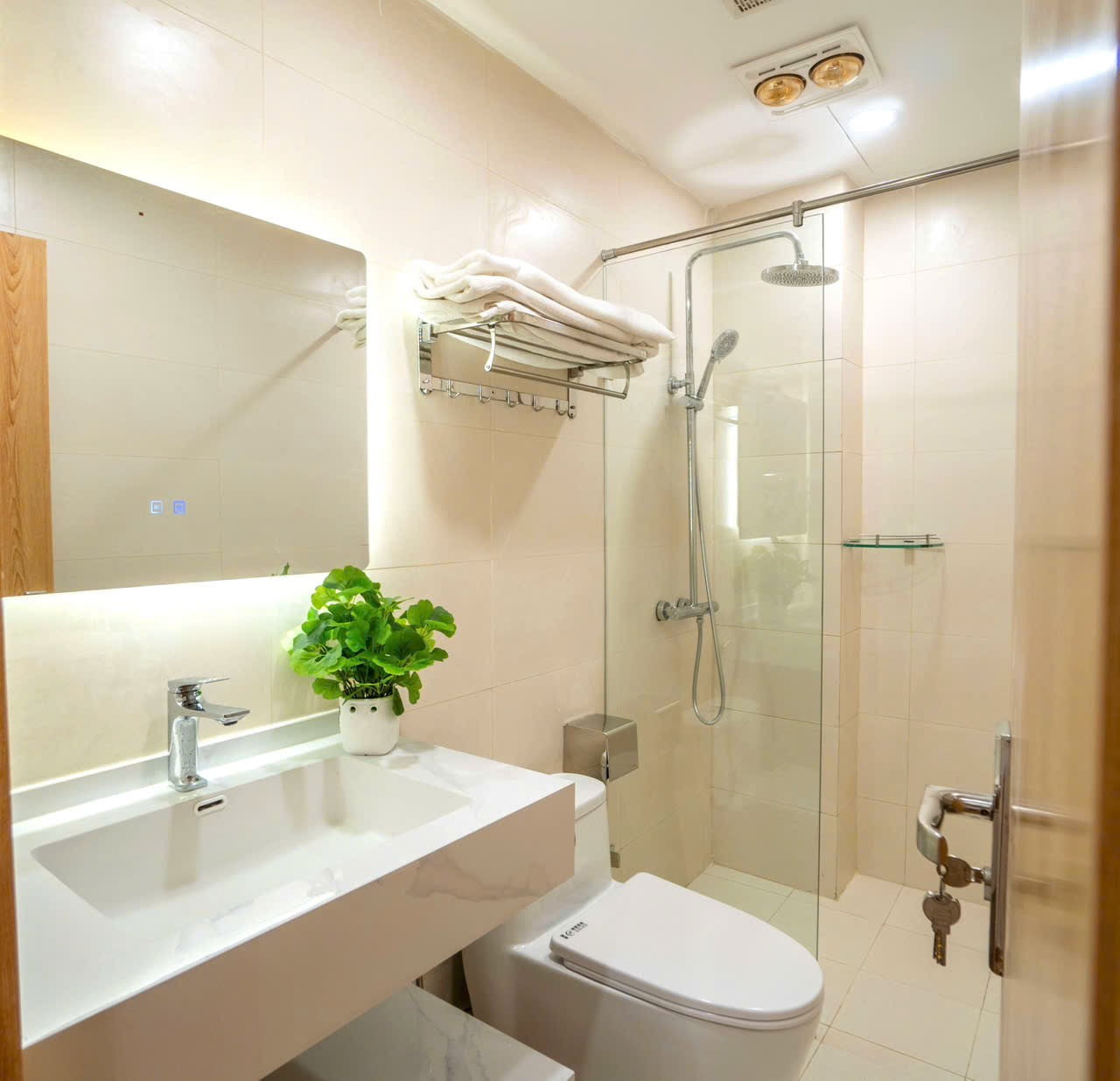 Căn Hộ 2 Phòng Ngủ Giá Hợp Lý Tại Đào Tấn Full Nội Thất Gỗ