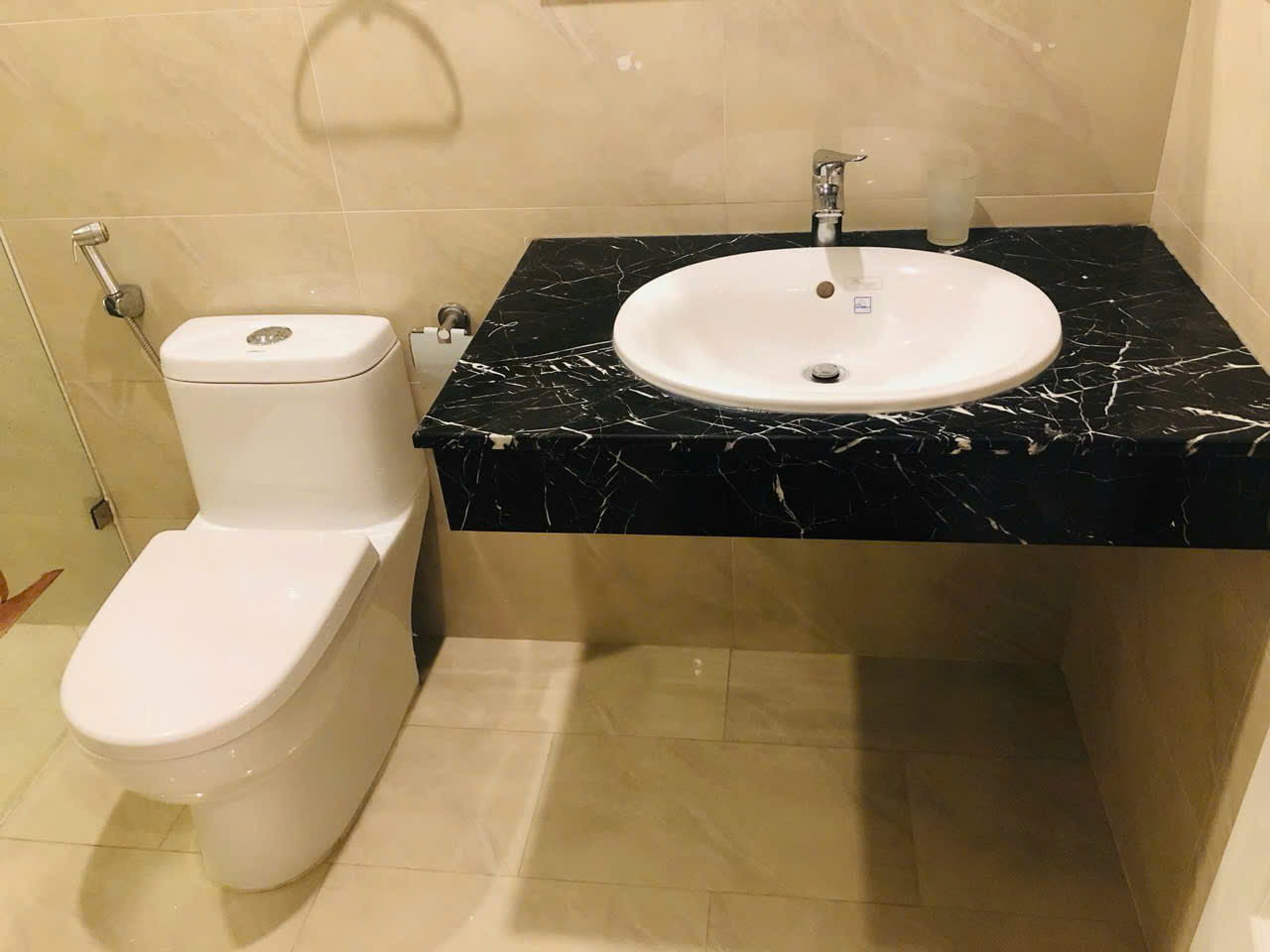 CHO THUÊ CĂN HỘ DỊCH VỤ 2PN 2VS -ĐỘI CẤN BA ĐÌNH