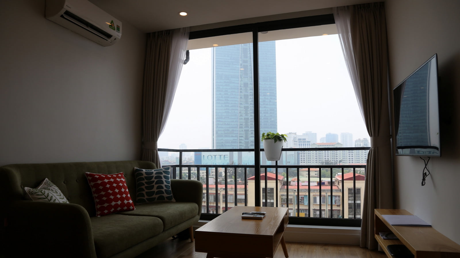 Không Gian Sống Rộng Rãi Với View Lotte Tại Kim Mã Thượng
