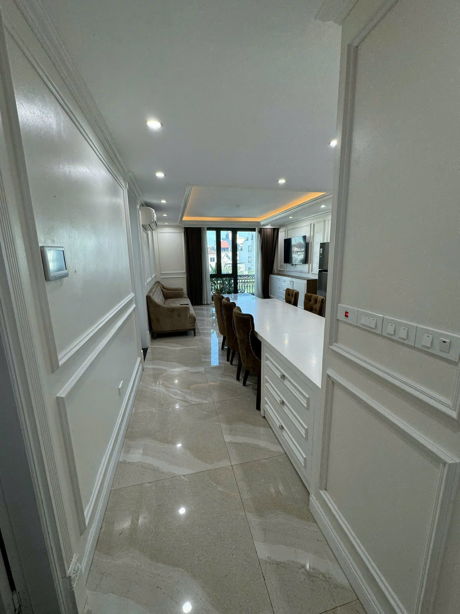 Căn Hộ Dịch Vụ 2 Phòng Ngủ Mới Tại Mai Hắc Đế Hai Bà Trưng