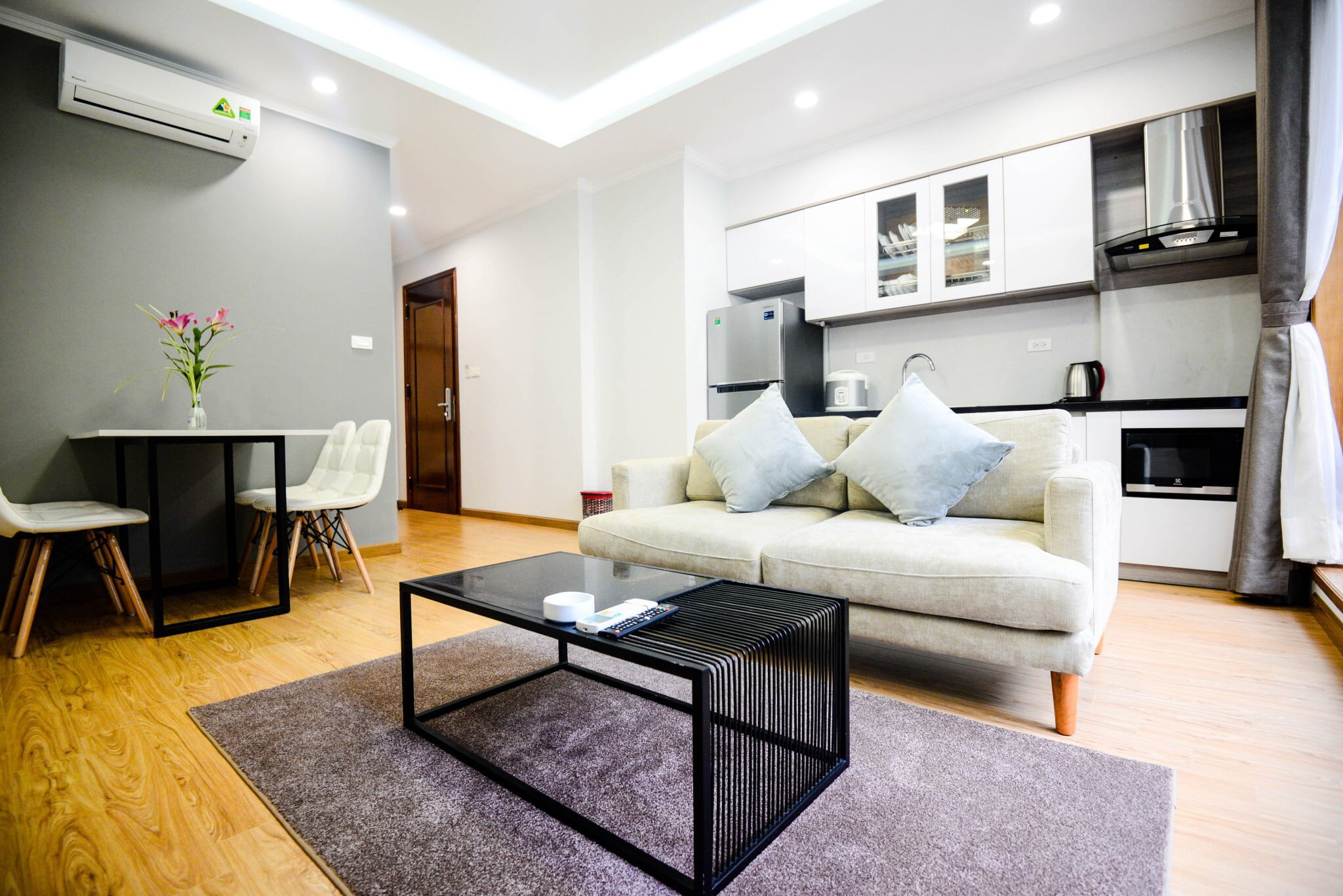 Căn Hộ 1 Phòng Ngủ Giá Tốt Tại Kim Mã Full Nội Thất Và Tiện Nghi