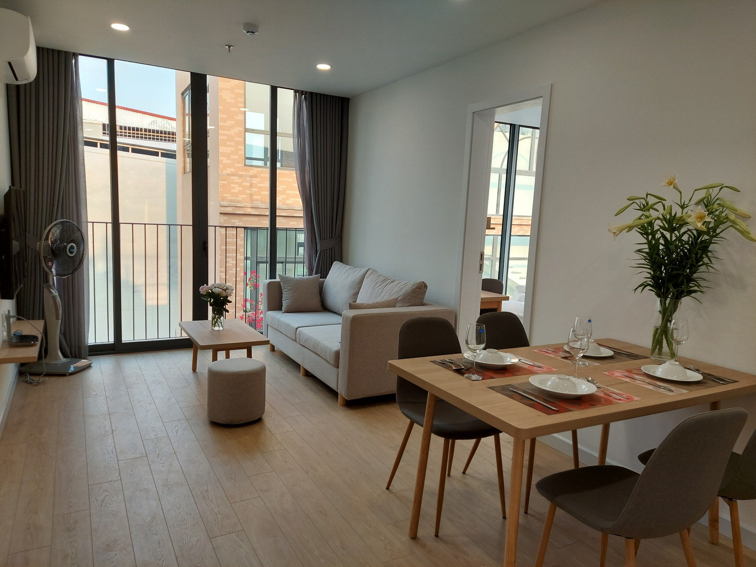 Không Gian Sống View Hồ Thoáng Đẹp Tại Kim Mã
