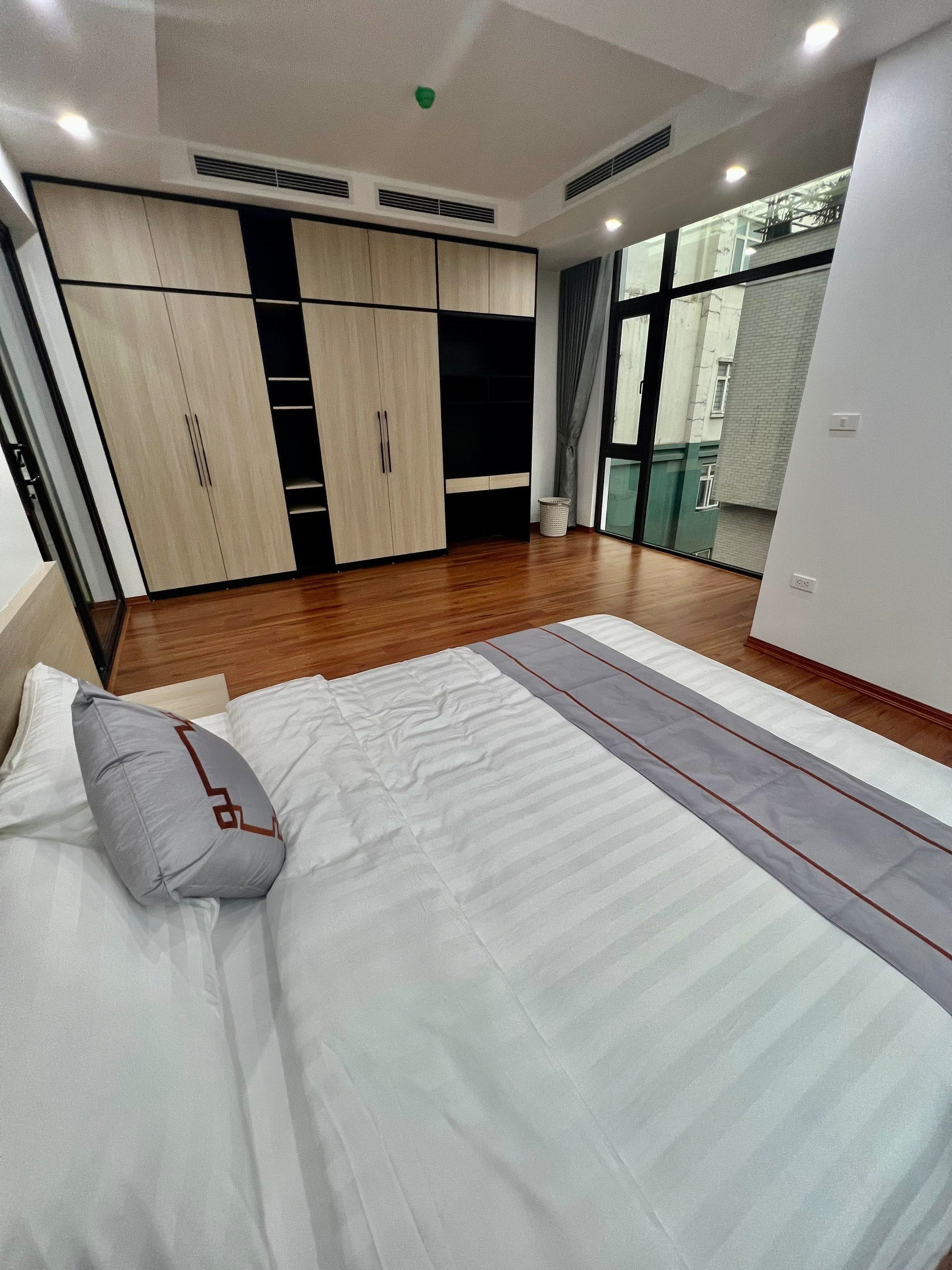 Căn Hộ 1 Phòng Ngủ Siêu Rộng Tại Kim Mã Có Ban Công Full Nội Thất