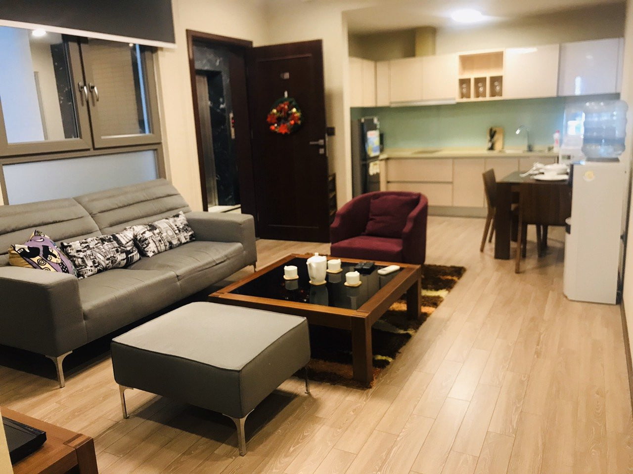 Căn Hộ 2 Phòng Ngủ Tại Kim Mã Ban Công Thoáng Đầy Đủ Nội Thất Vị Trí Thuận Tiện