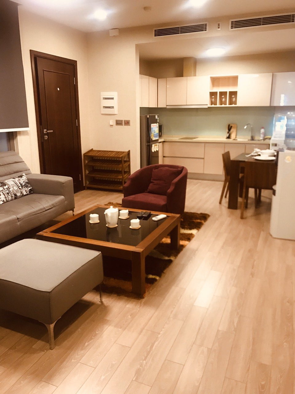 Căn Hộ 2 Phòng Ngủ Tại Kim Mã Ban Công Thoáng Đầy Đủ Nội Thất Vị Trí Thuận Tiện
