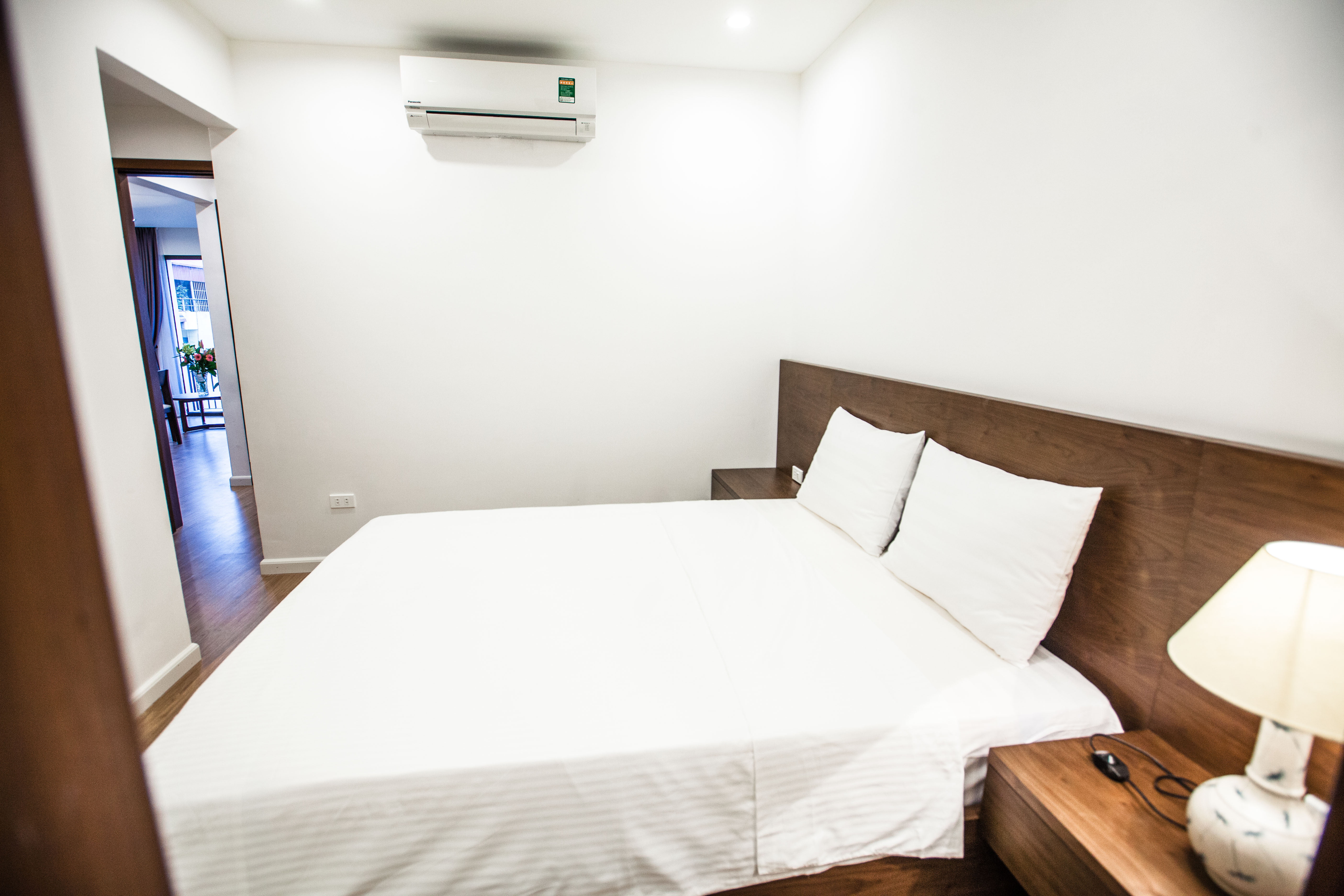 Căn Hộ 1 Phòng Ngủ Có Ban Công Sáng Thoáng Tại Kim Mã