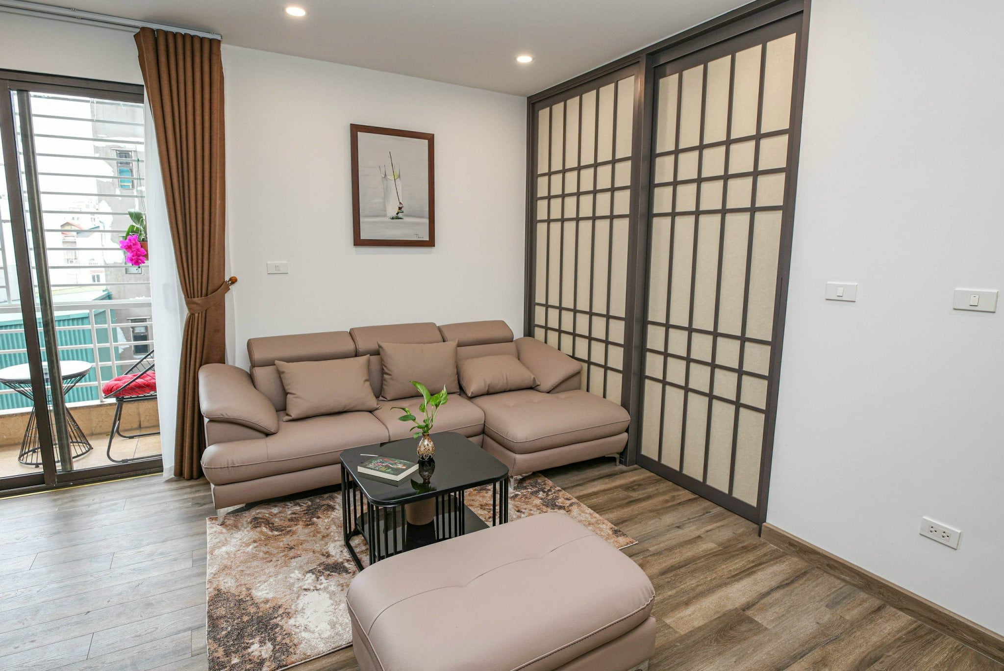 Căn Hộ Dịch Vụ 2 Phòng Ngủ 70m2 Full Nội Thất Duy Nhất