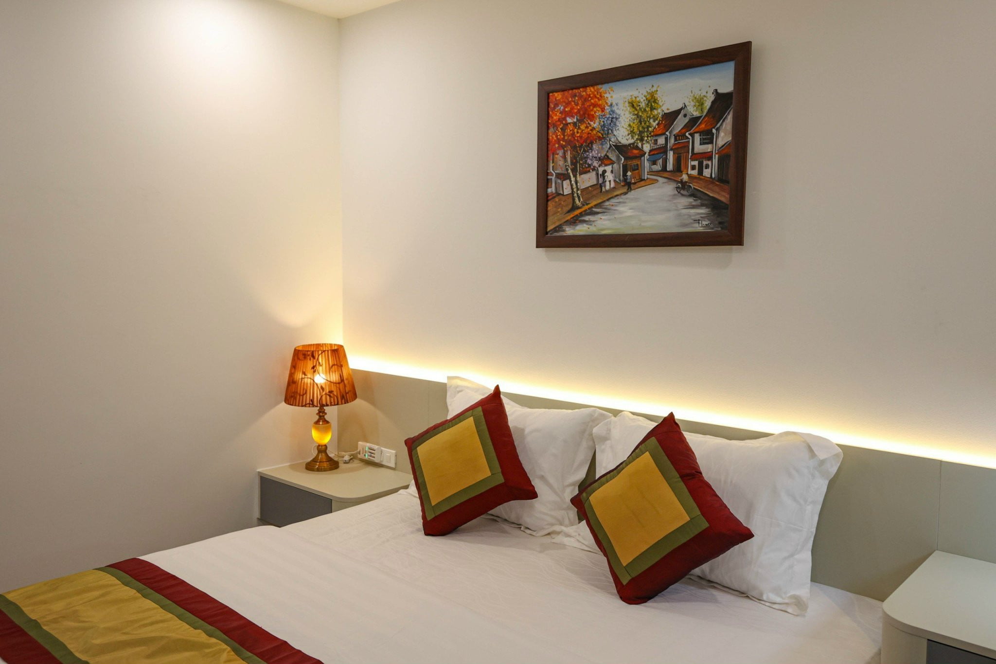 Căn Hộ Dịch Vụ 2 Phòng Ngủ 70m2 Full Nội Thất Duy Nhất