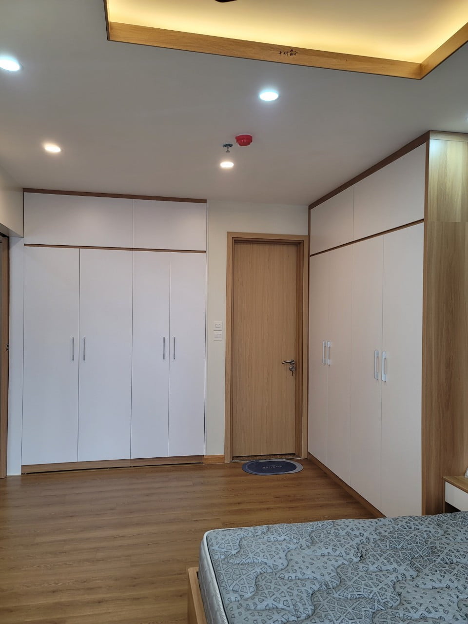 Căn Hộ 1 Phòng Ngủ Phong Cách Nhật Tại Linh Lang Gần Tomibun