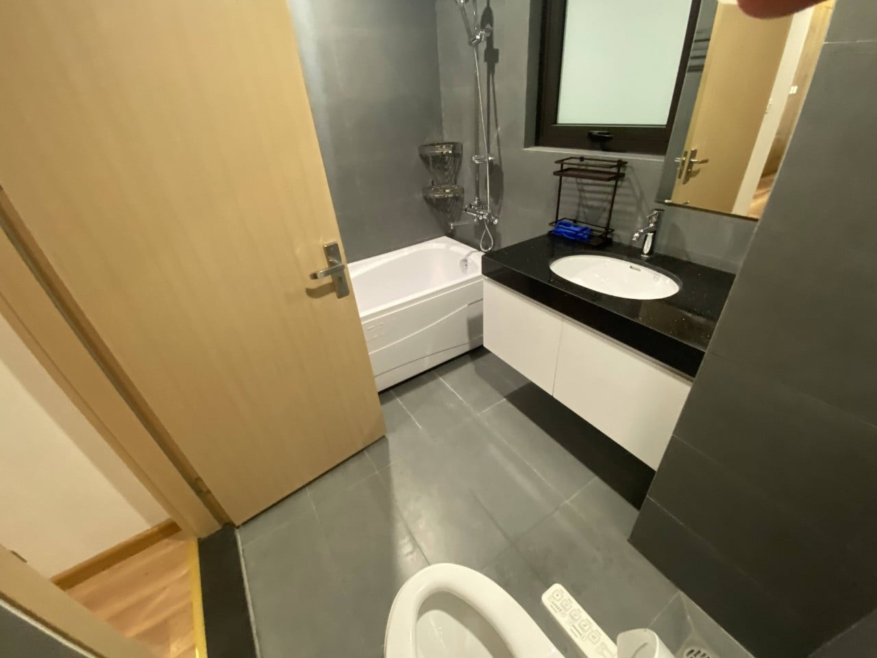 Căn Hộ Dịch Vụ 1 Phòng Ngủ Ấm Cúng Gần Khu Phố Nhật