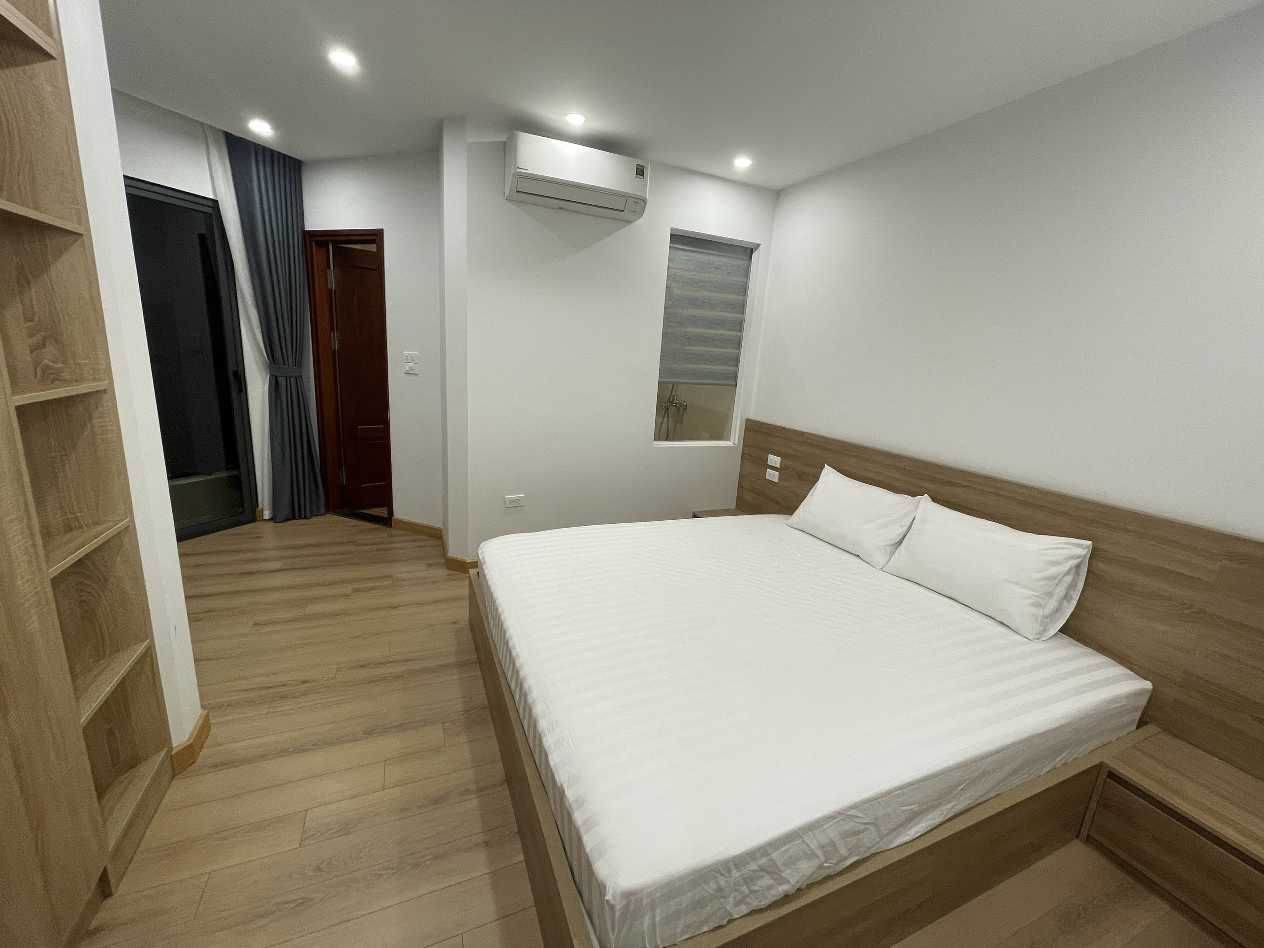 Căn Hộ 1 Phòng Ngủ Tiện Nghi Gần Khu Phố Nhật Linh Lang