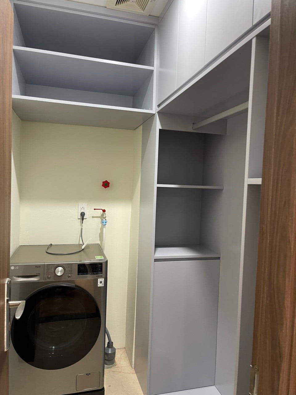 Căn Hộ 1 Ngủ Đầy Đủ Nội Thất Khu Vực Linh Lang Ba Đình