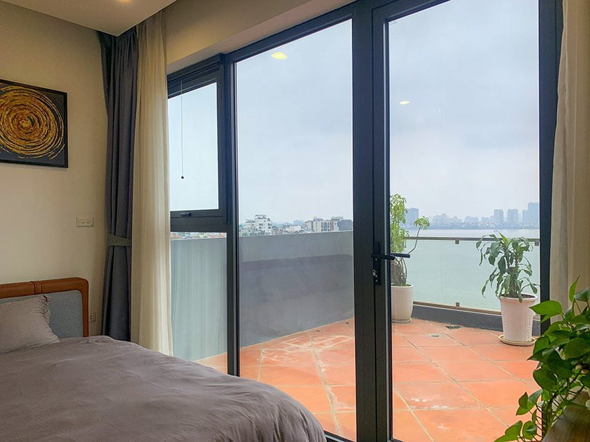 Căn Hộ 2 Phòng Ngủ Full Nội Thất View Hồ Tây Tại Xuân Diệu