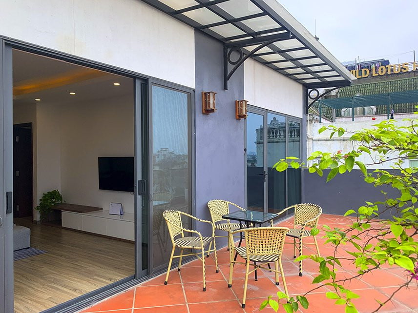 Căn Hộ 2 Phòng Ngủ Full Nội Thất View Hồ Tây Tại Xuân Diệu