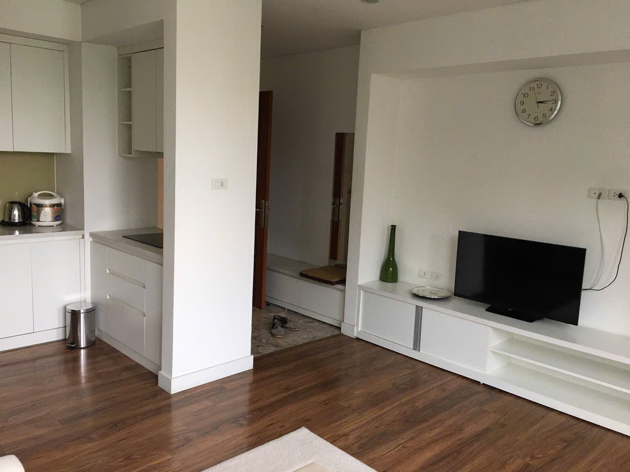 Căn hộ dịch vụ 1 phòng ngủ đẹp tại Hồ Ba Mẫu, Hai Bà Trưng