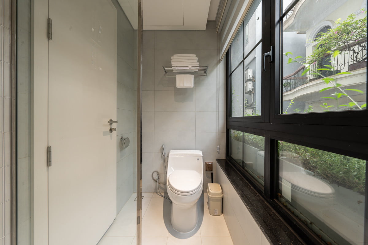 Studio Tối Giản Hiện Đại Đối Diện Hồ Tây Full Nội Thất
