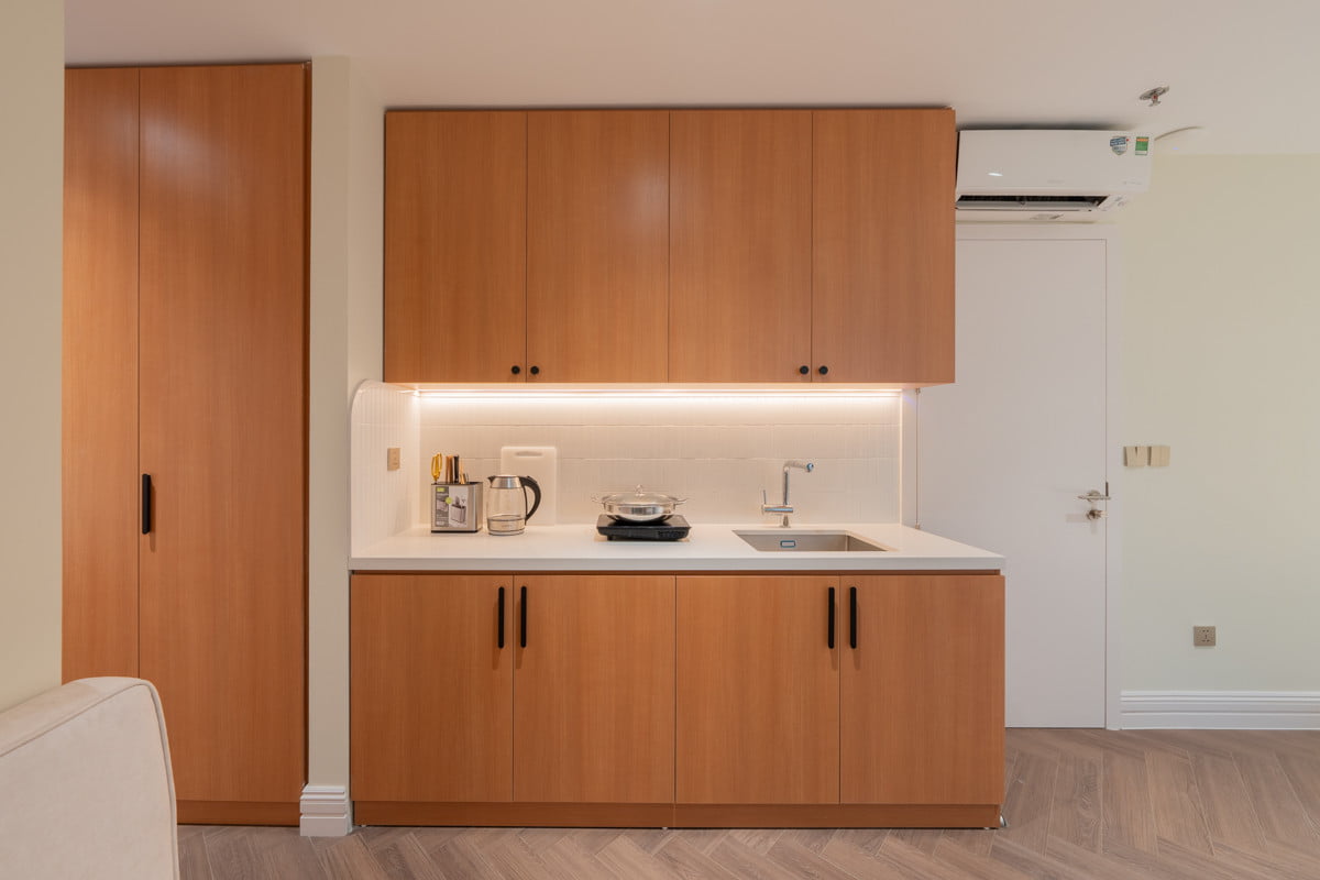 Studio Tối Giản Hiện Đại Đối Diện Hồ Tây Full Nội Thất