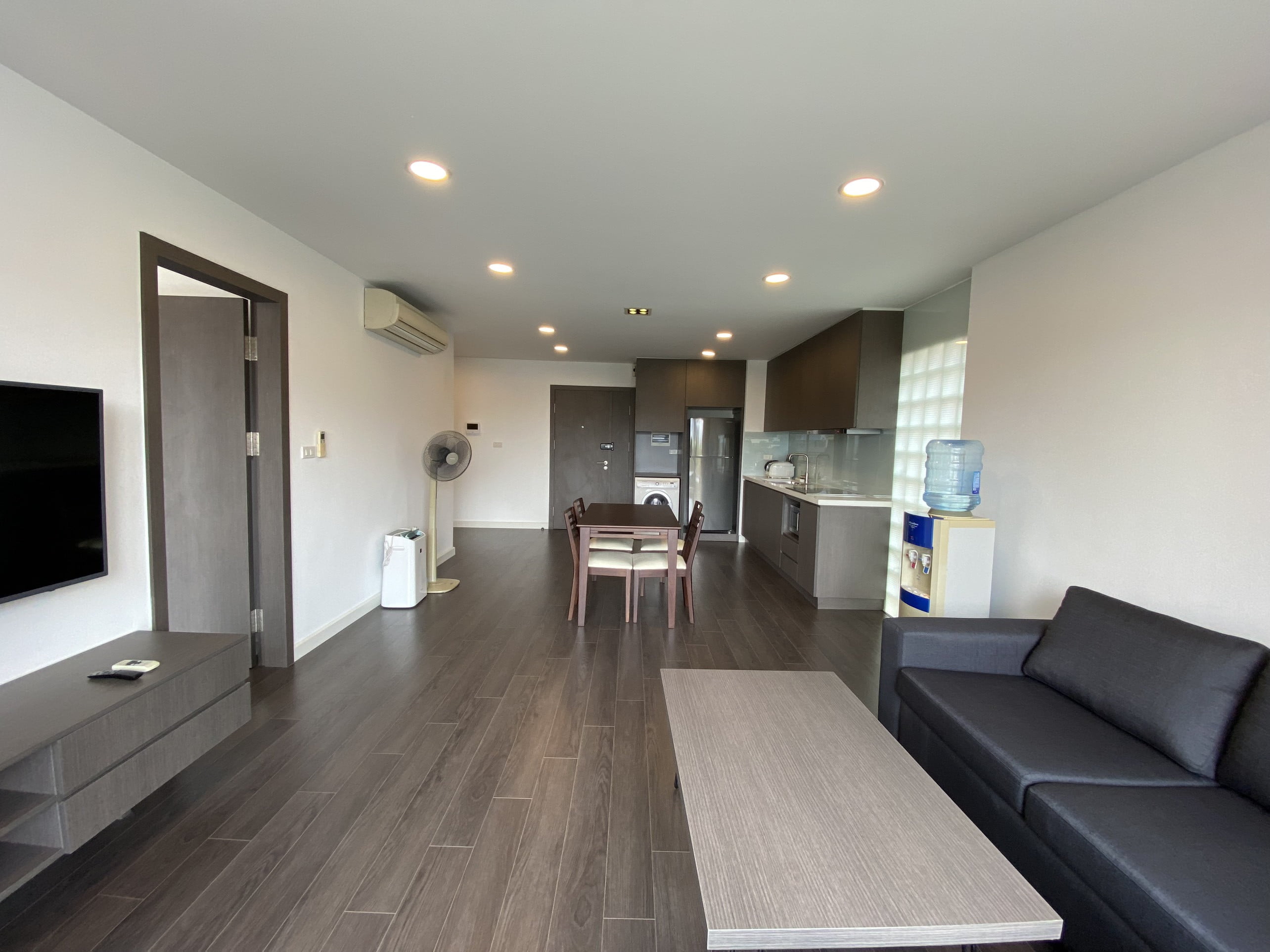 Căn Hộ 2 Ngủ 2 Vệ Sinh Phù Hợp Cho Gia Đình Tại Hồ Tây