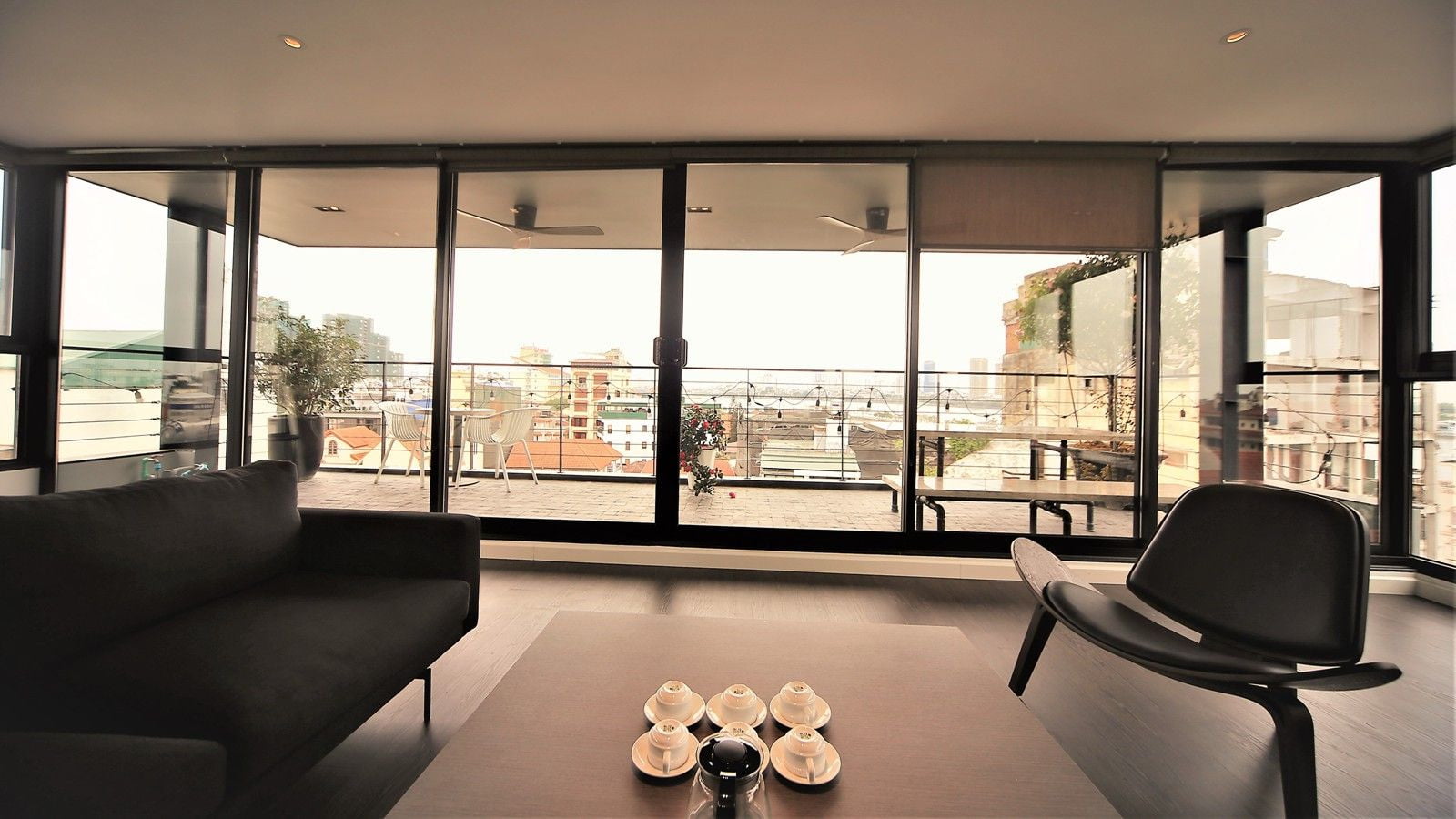 Căn Hộ Dịch Vụ Duplex 3 Phòng Ngủ Cao Cấp Tại Tô Ngọc Vân