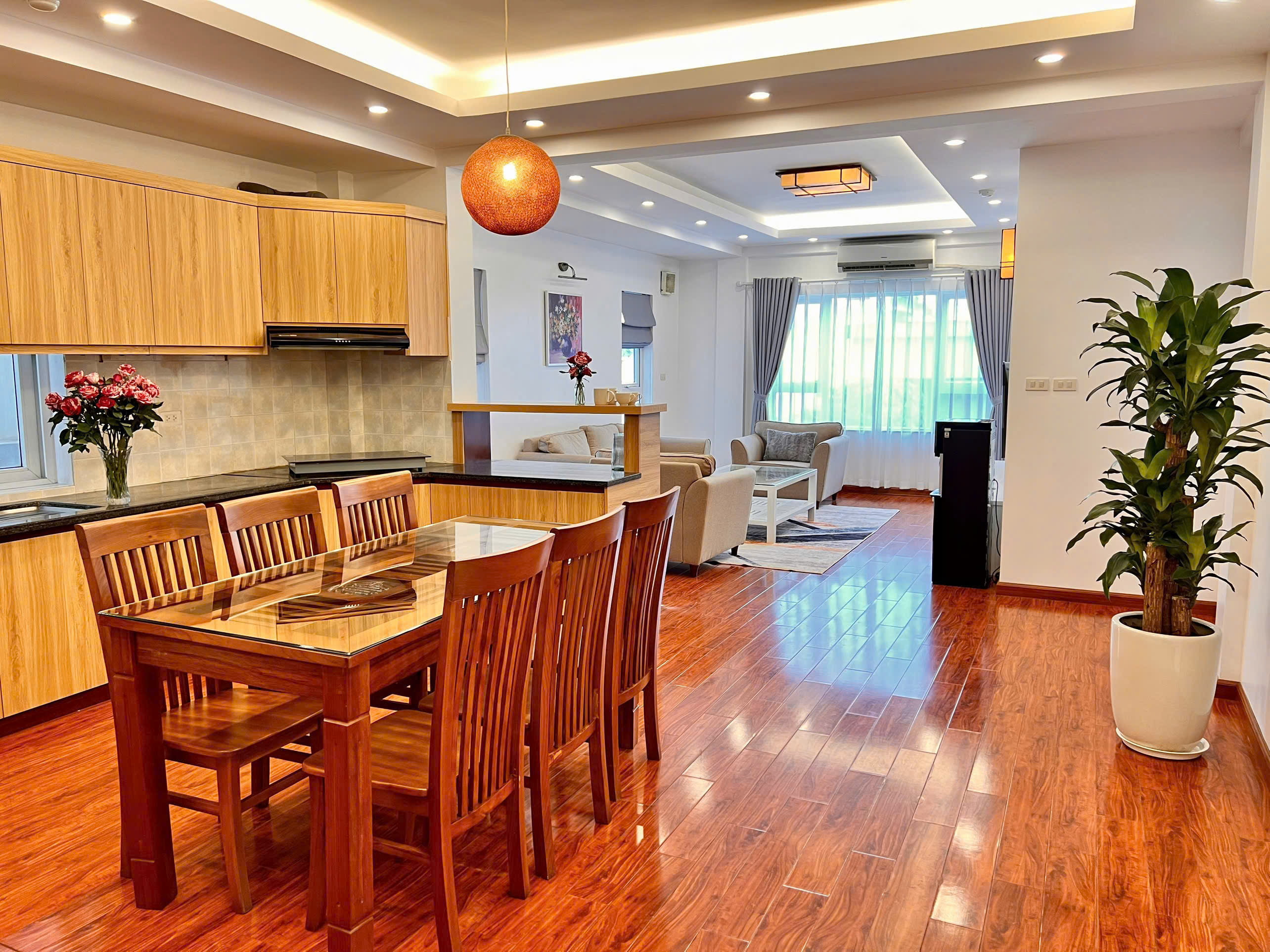 CĂN HỘ CAO CẤP TÂY HỒ | VIEW ĐẸP | 2PN 2WC | TRINH CÔNG SƠN