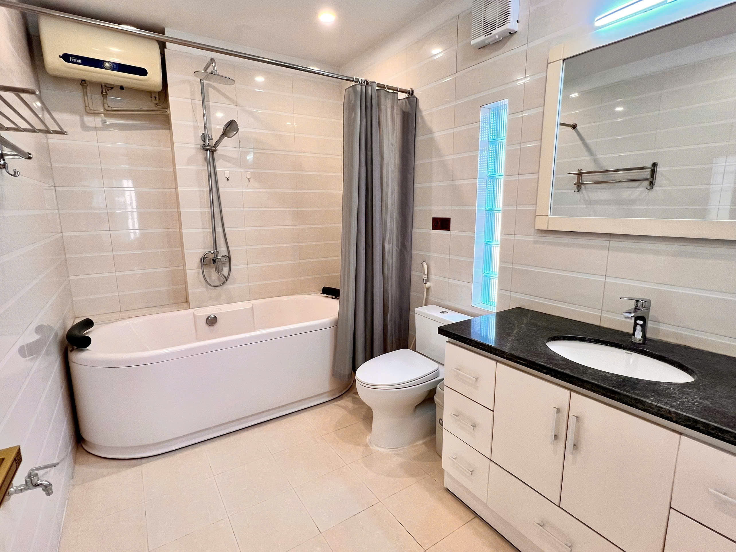 CĂN HỘ CAO CẤP TÂY HỒ | VIEW ĐẸP | 2PN 2WC | TRINH CÔNG SƠN