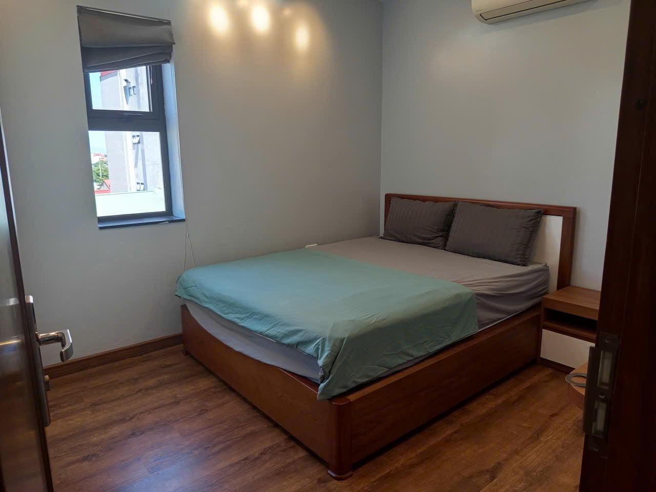 Cho thuê căn hộ dịch vụ cao cấp tại Phố Trịnh Công Sơn Tây Hồ