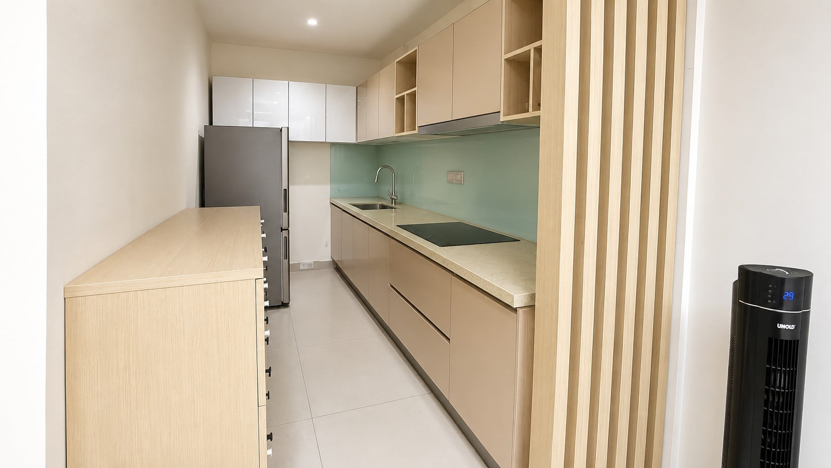 Văn Phòng 45m2 Setup Sẵn Bàn Ghế Và Phòng Họp Cho Thuê ở Kim Mã