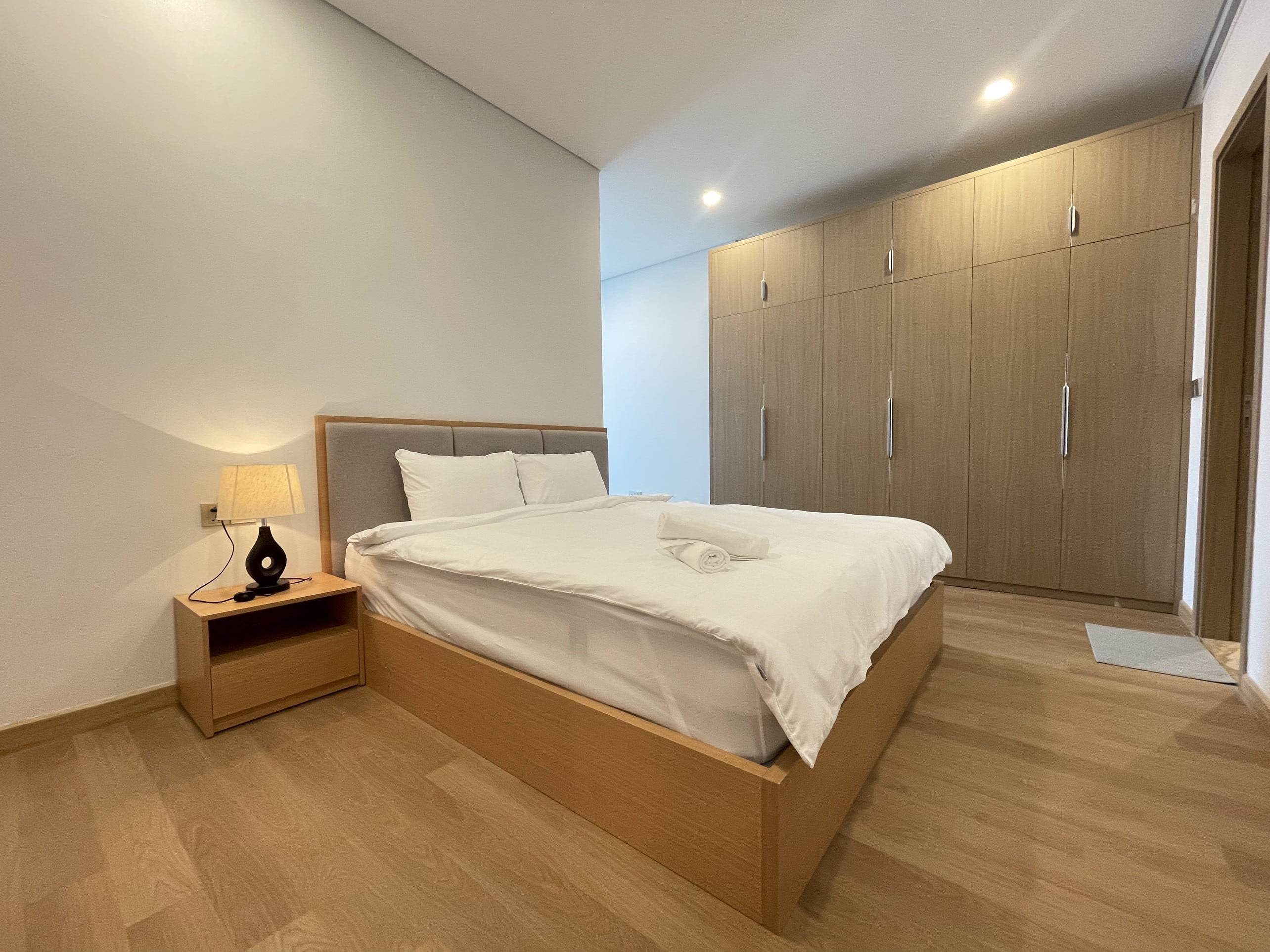 Căn Hộ Dịch Vụ 2 Phòng Ngủ + 1 Cao Cấp Tại Lancaster Luminaire – Không Gian Sống Đẳng Cấp Giữa Trung Tâm Hà Nội