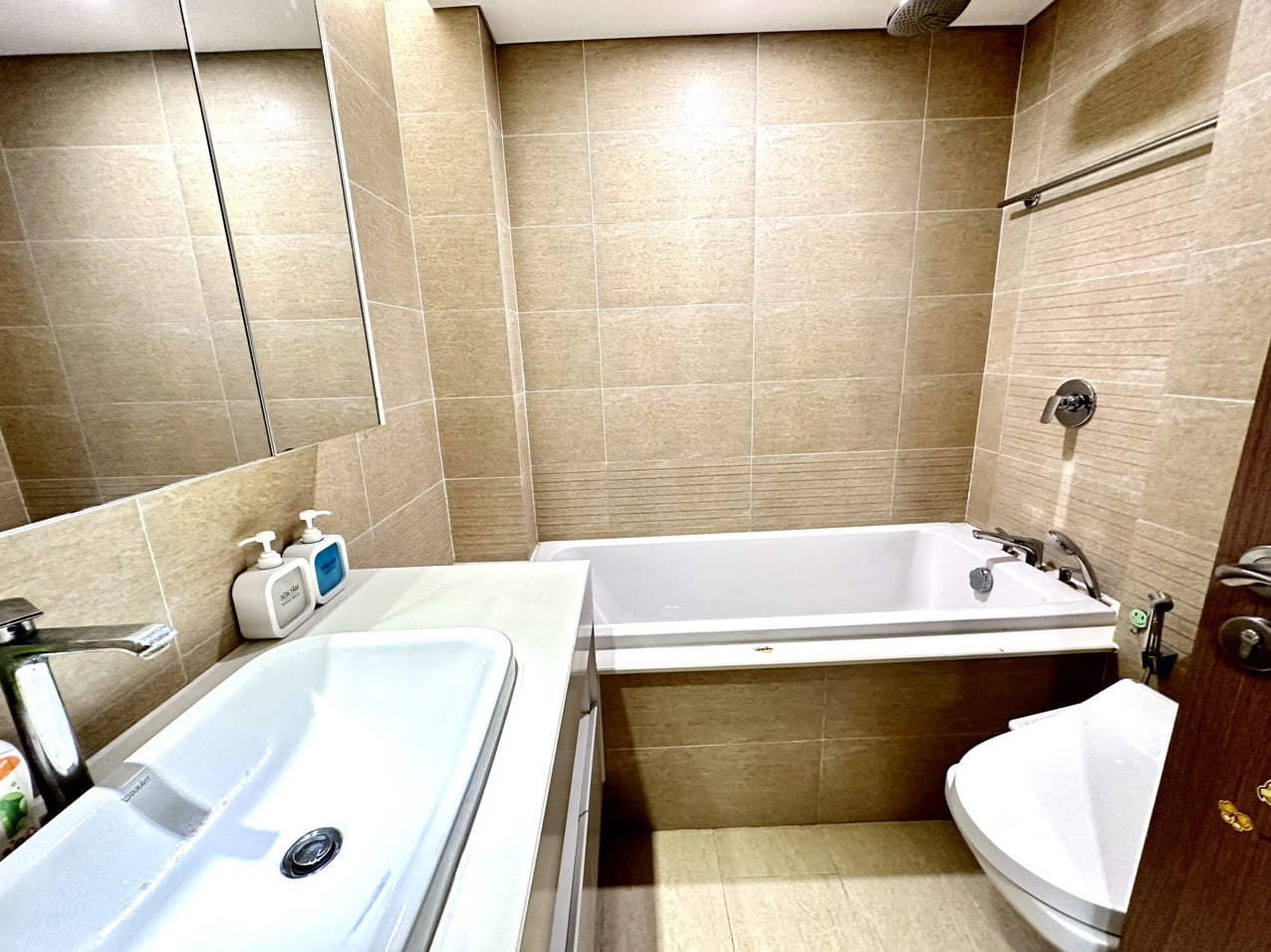 Căn Hộ Metropolis Liễu Giai 2 Phòng Ngủ Cao Cấp Full Nội Thất