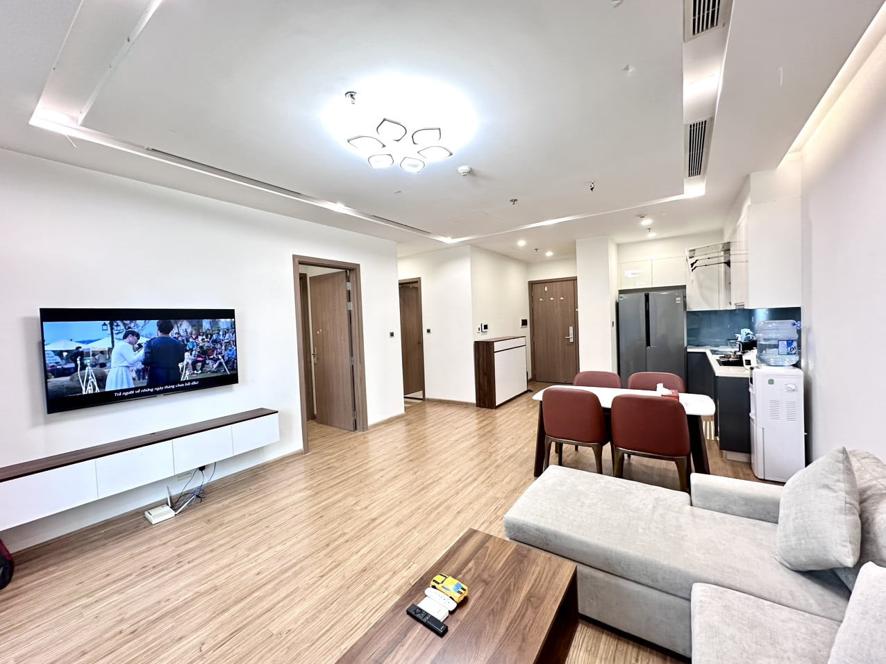 Căn Hộ Metropolis Liễu Giai 2 Phòng Ngủ Cao Cấp Full Nội Thất