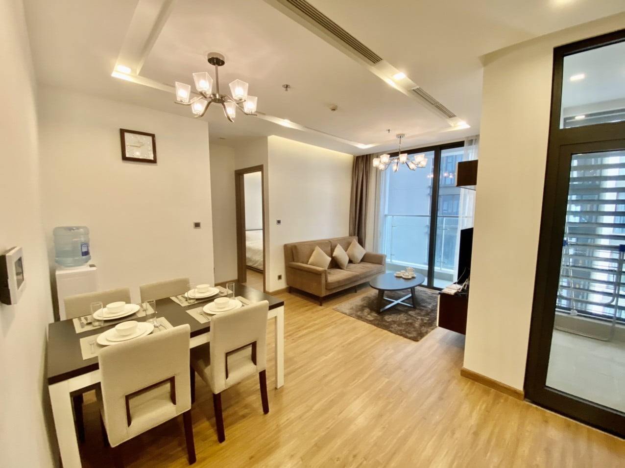 Căn Hộ 1 Phòng Ngủ Vinhome Metropolis Có Ban Công Và Nội Thất Cao Cấp