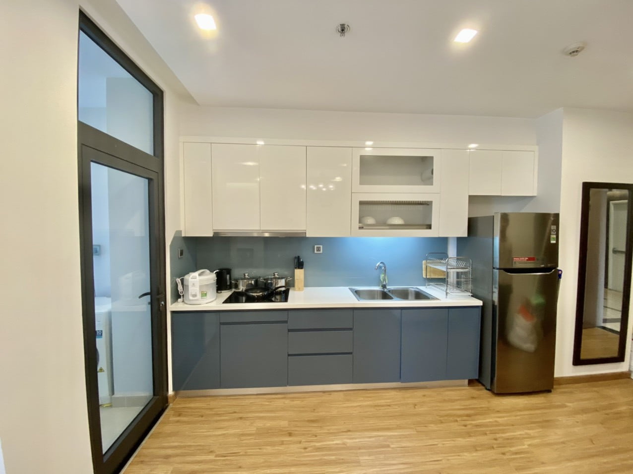 Căn Hộ 1 Phòng Ngủ Vinhome Metropolis Có Ban Công Và Nội Thất Cao Cấp